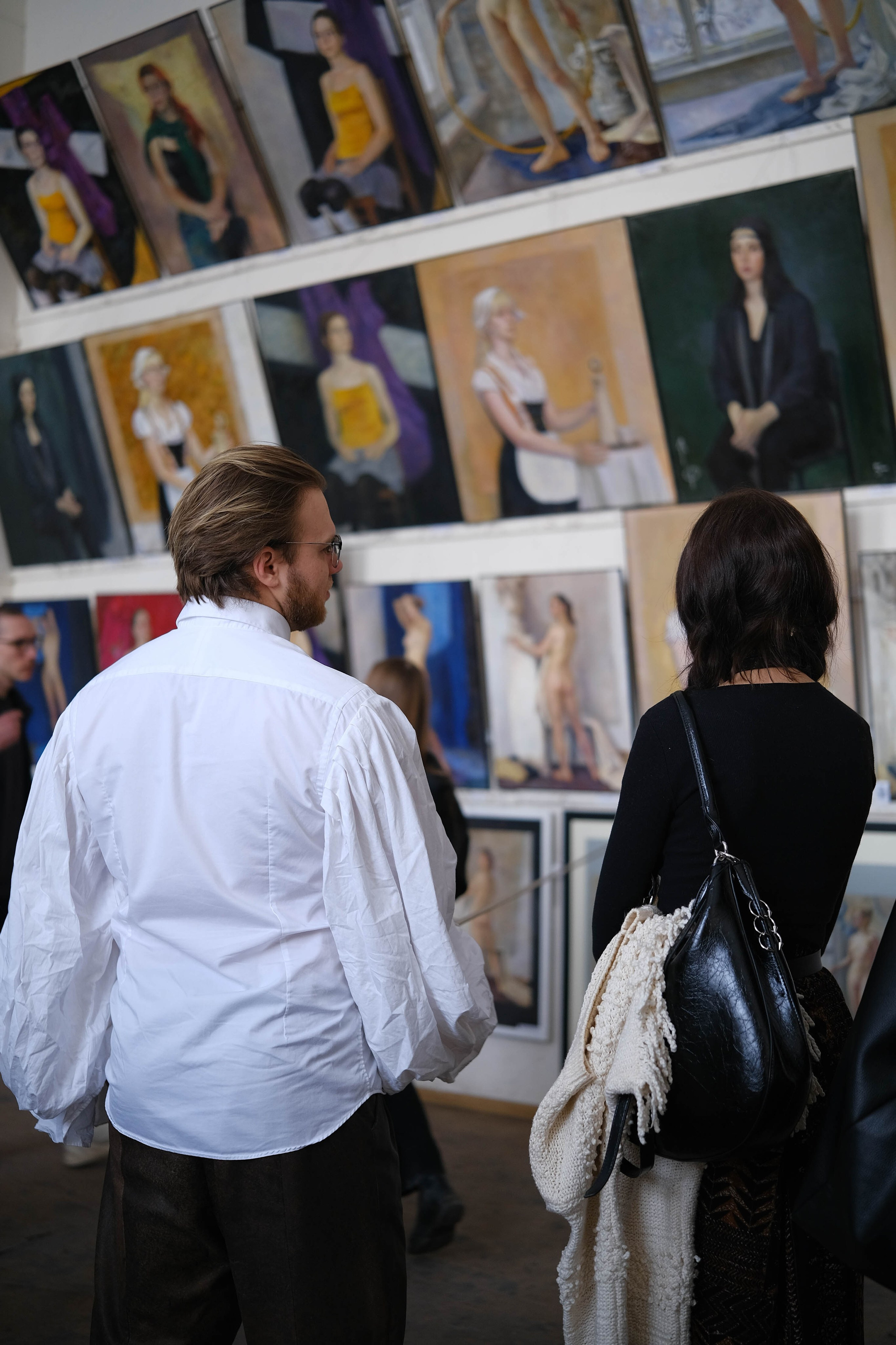 Репортаж частной экскурсии художника Михаила Соловьева в академии художеств Репина. Портретные и творческие съемки Санкт-Петребург