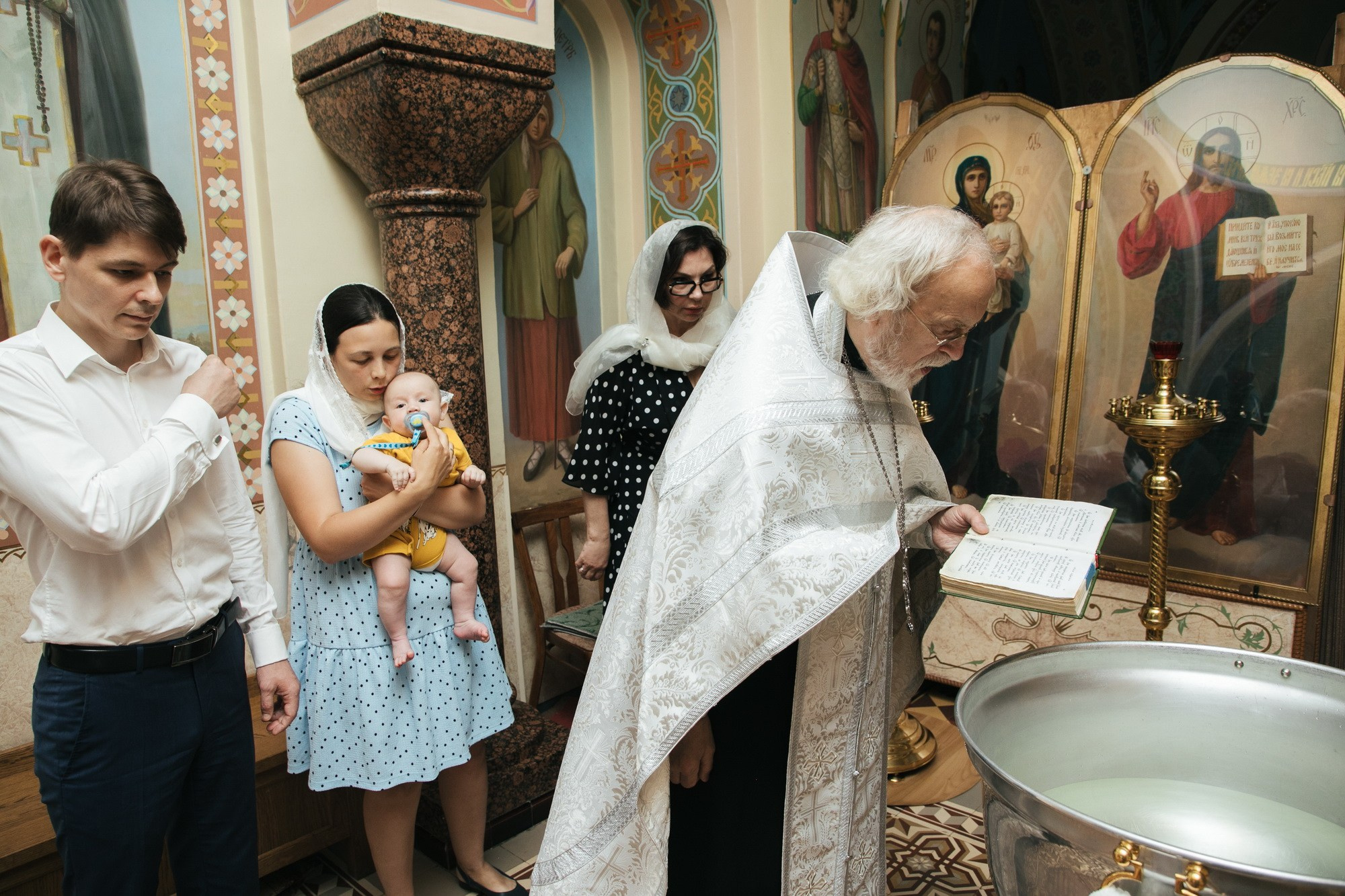 фотограф на крещение санкт петербург, справка о беседе перед крещением, сколько стоит крещение спб, лучшие храмы для крещения, крещение ребенка в спб цены, пушкин церковь узнать про крестины что нужно, что нельзя делать перед крещением, лучшие храмы для крещения, санкт петербург фотограф, крестить без крестных, всего один крестный, имя для крещения малыша