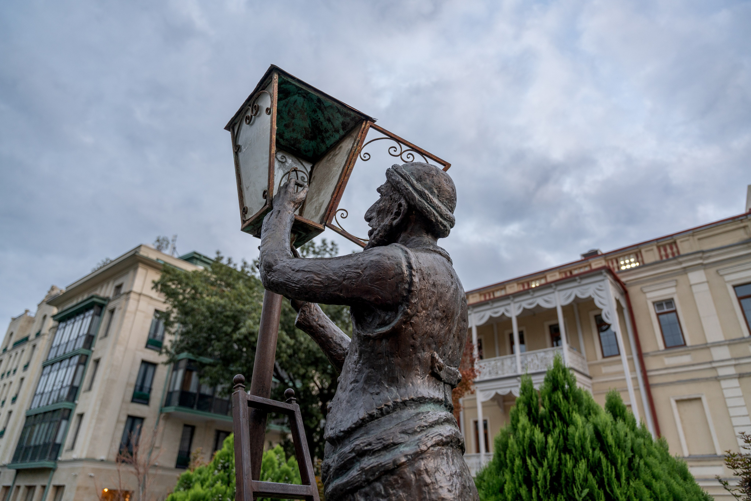 ТБИЛИСИ. ПОБУДЬ ЗДЕСЬ И ЦЕЛЕЕ БУДЕТ ЭТОТ МИР