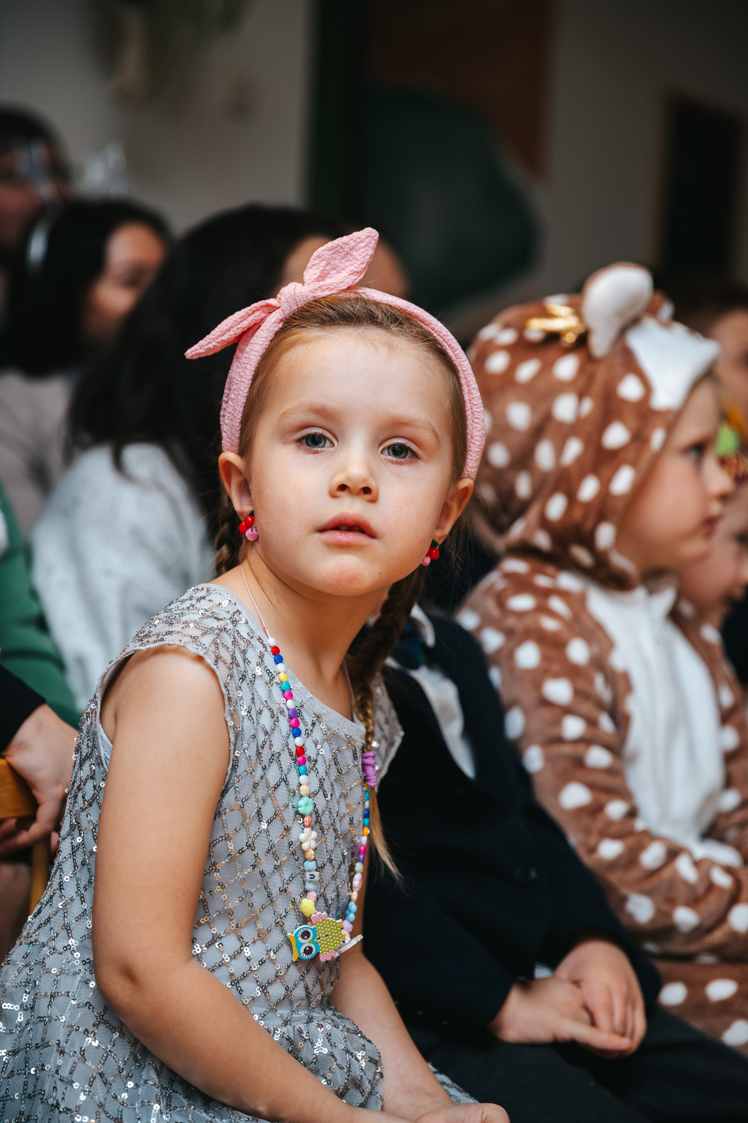 Новогодний утренник в Монтессори-садике. Семейный lifestyle фотограф в Санкт-Петербурге Людмила Пахомова