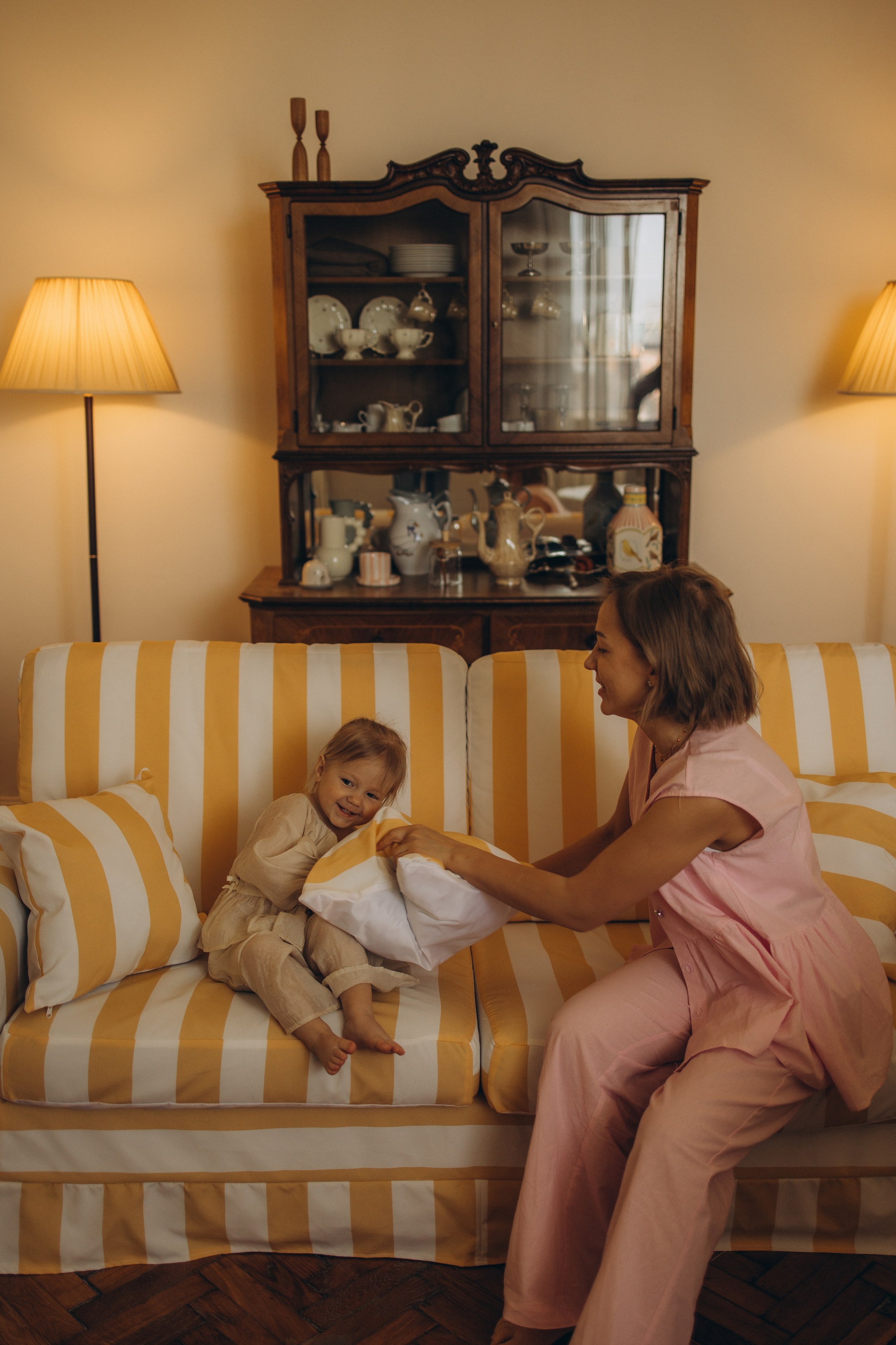 В объятиях папы. Фотокарточки о вас и о большой любви!