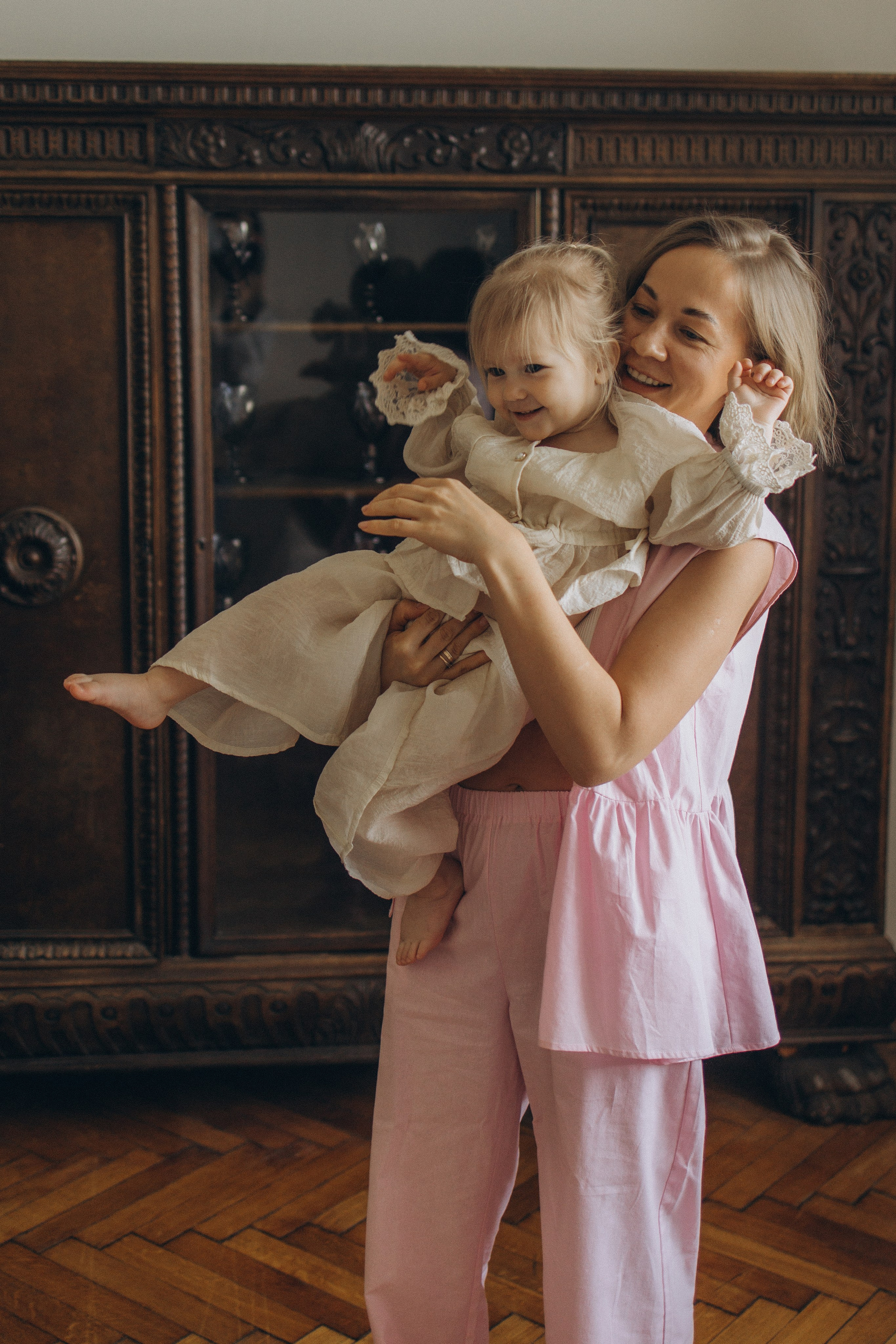 В объятиях папы. Фотокарточки о вас и о большой любви!