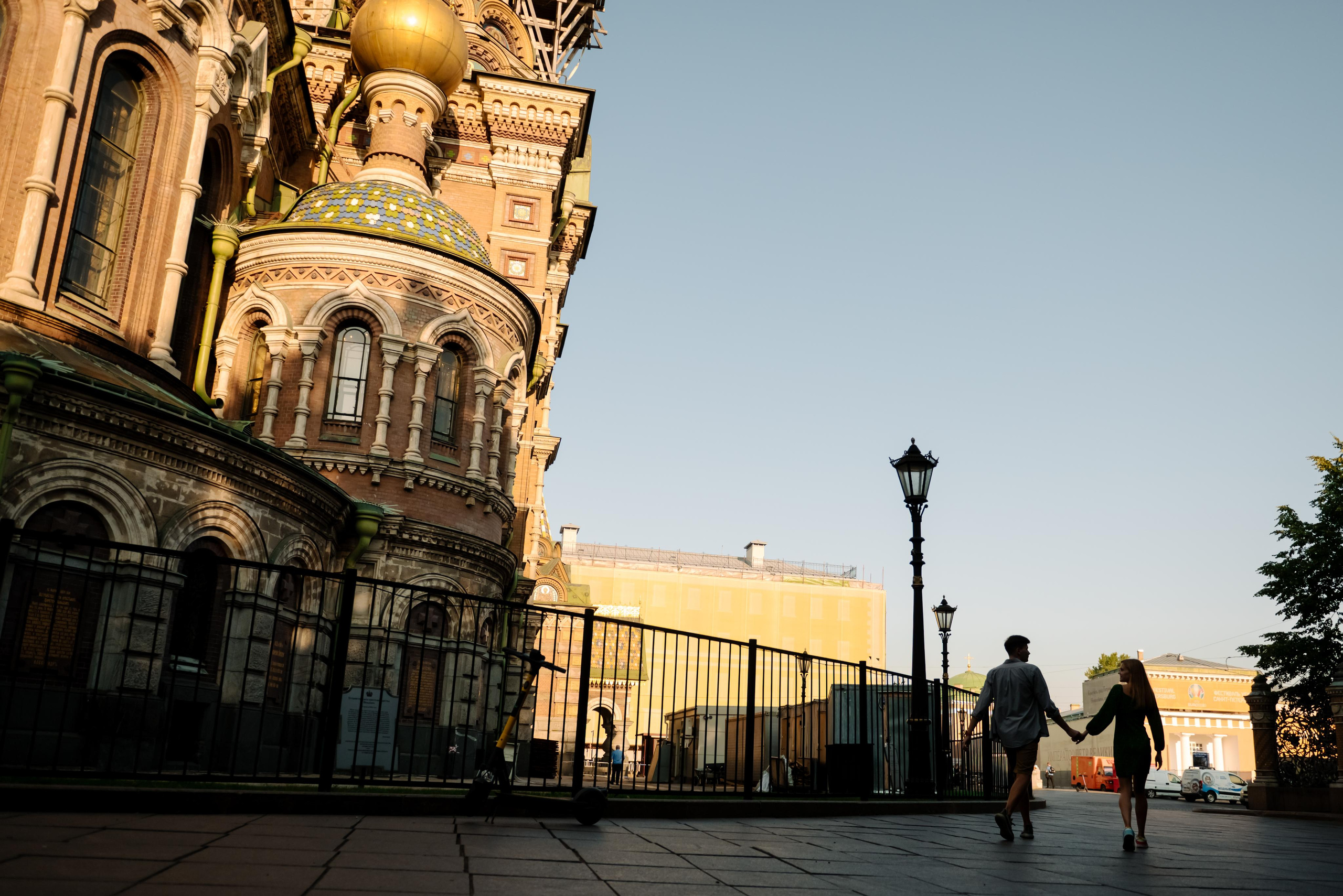 Даша и Даня. Питер утром. Свадебный и сеейный фотограф в Санкт-Петербурге Елена Худякова