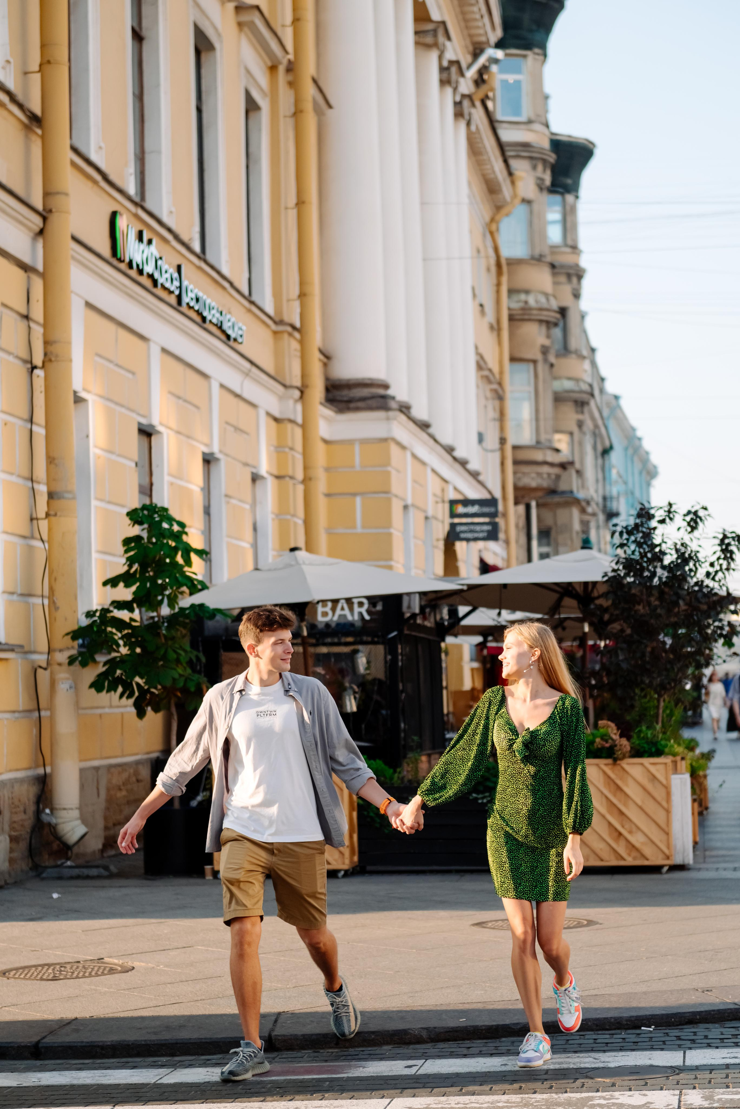 Даша и Даня. Питер утром. Свадебный и сеейный фотограф в Санкт-Петербурге Елена Худякова