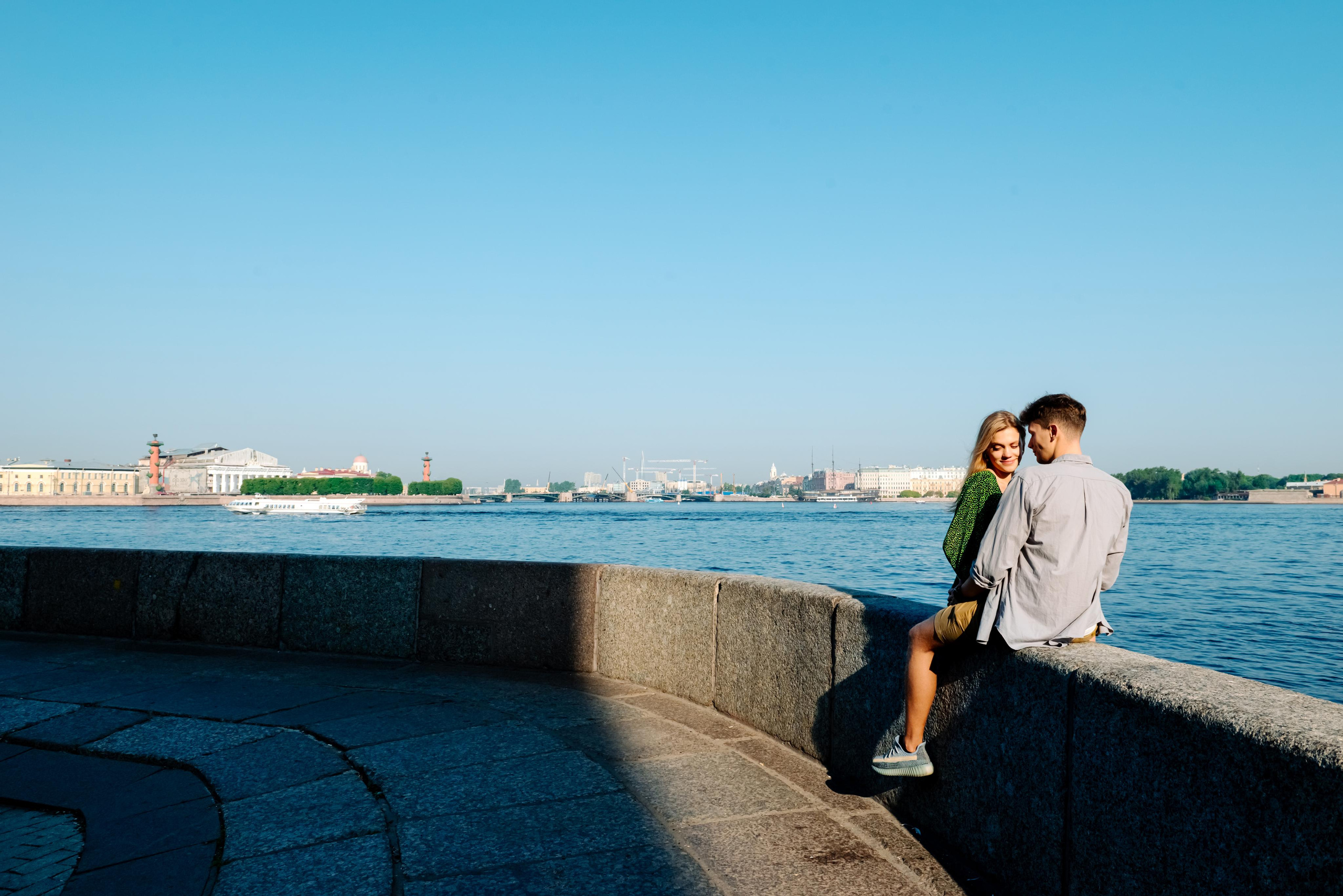 Даша и Даня. Питер утром. Свадебный и сеейный фотограф в Санкт-Петербурге Елена Худякова