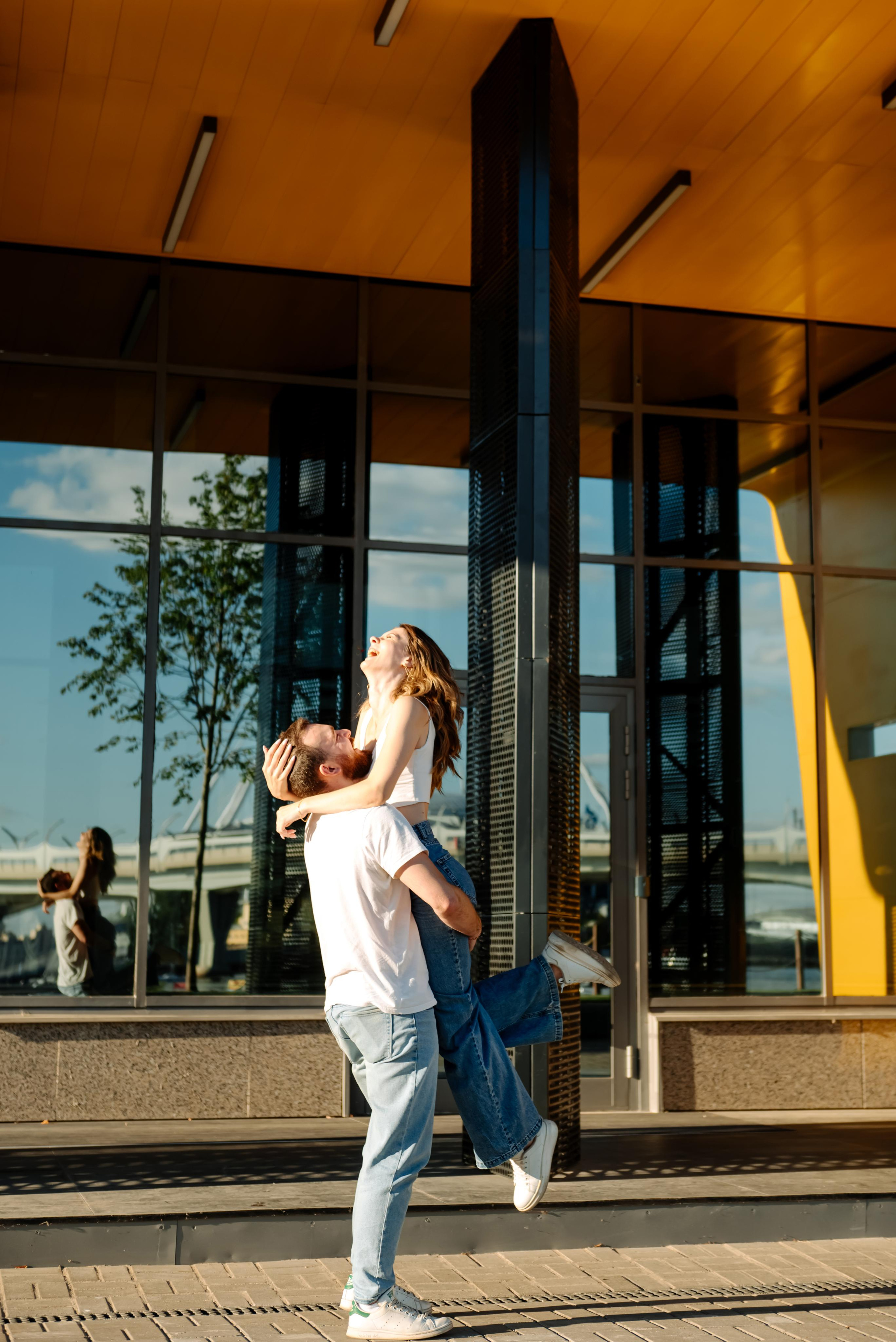 Прогулка по берегу. Свадебный и сеейный фотограф в Санкт-Петербурге Елена Худякова