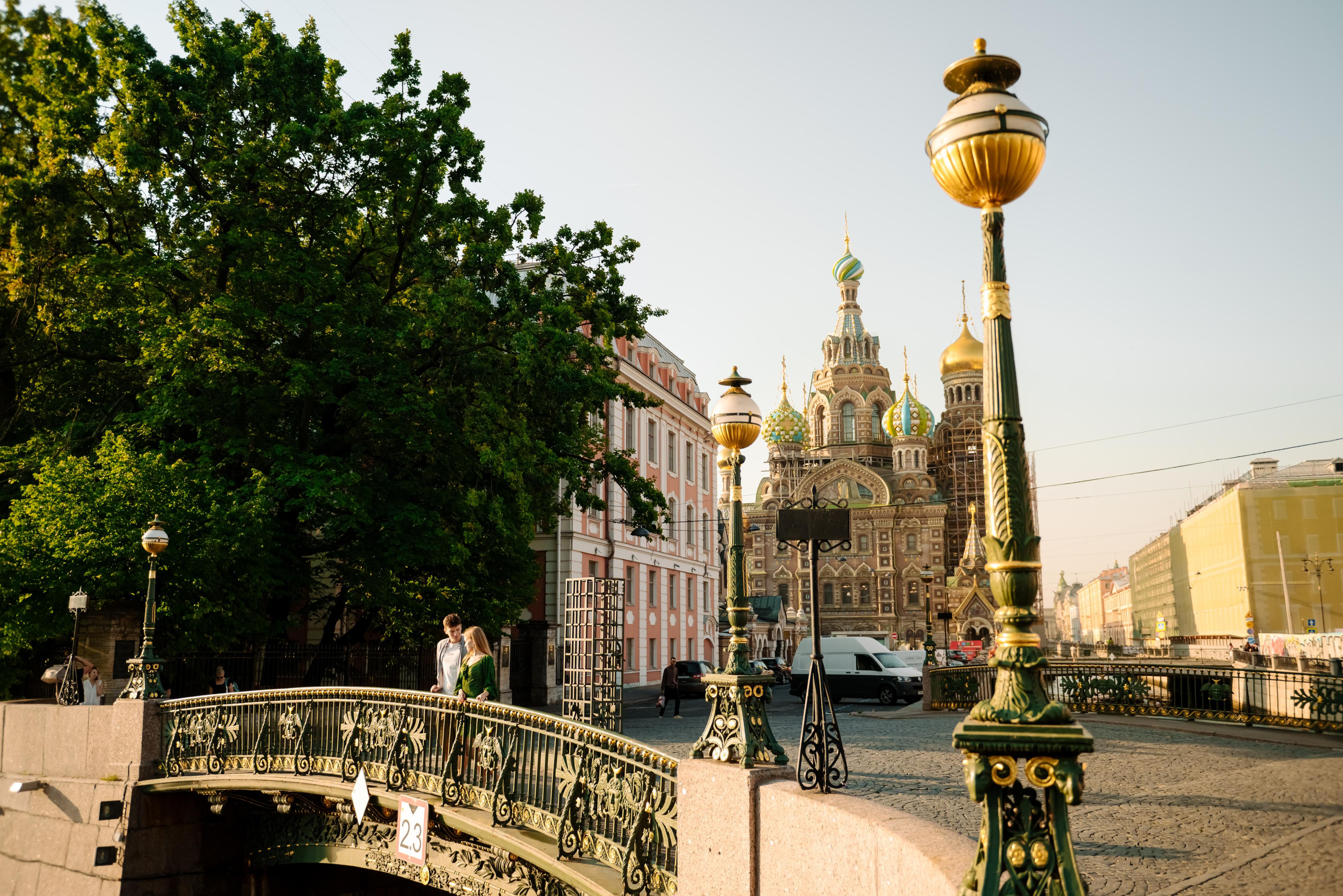 Даша и Даня. Питер утром. Свадебный и сеейный фотограф в Санкт-Петербурге Елена Худякова