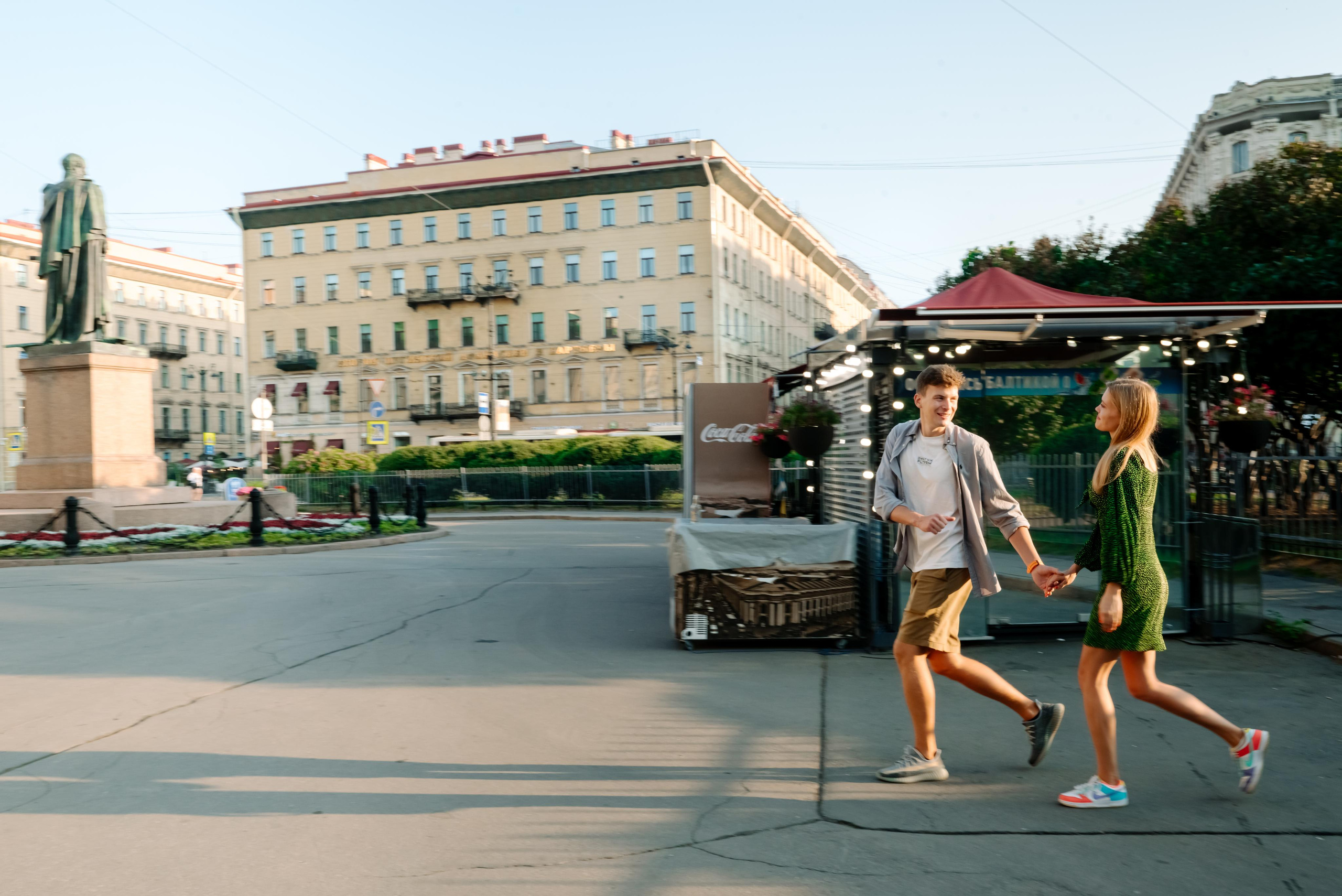 Даша и Даня. Питер утром. Свадебный и сеейный фотограф в Санкт-Петербурге Елена Худякова