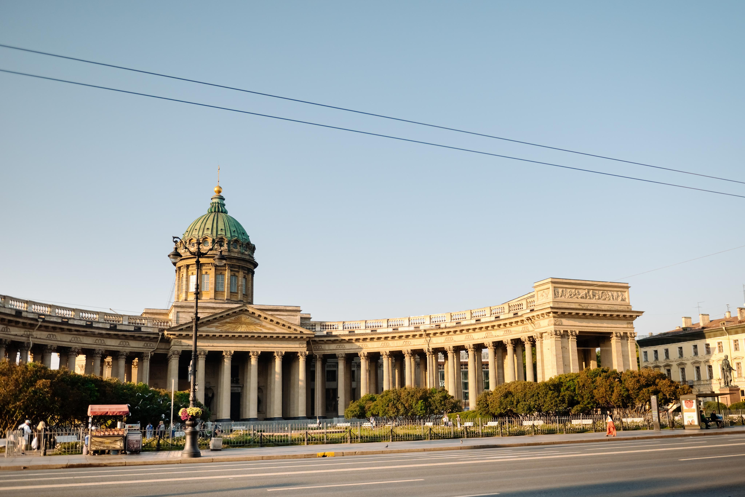 Даша и Даня. Питер утром. Свадебный и сеейный фотограф в Санкт-Петербурге Елена Худякова