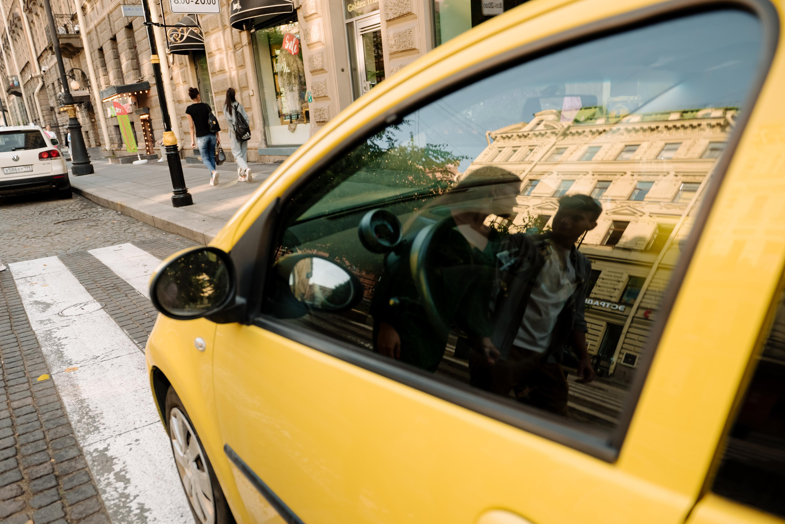 Даша и Даня. Питер утром. Свадебный и сеейный фотограф в Санкт-Петербурге Елена Худякова