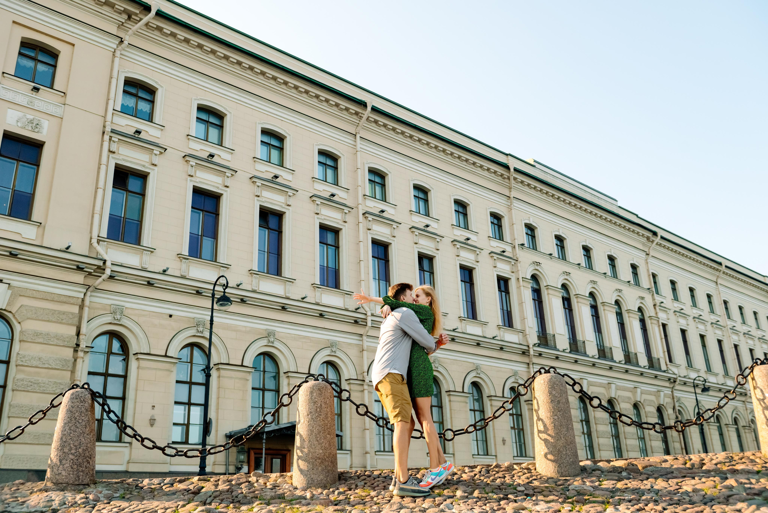 Даша и Даня. Питер утром. Свадебный и сеейный фотограф в Санкт-Петербурге Елена Худякова