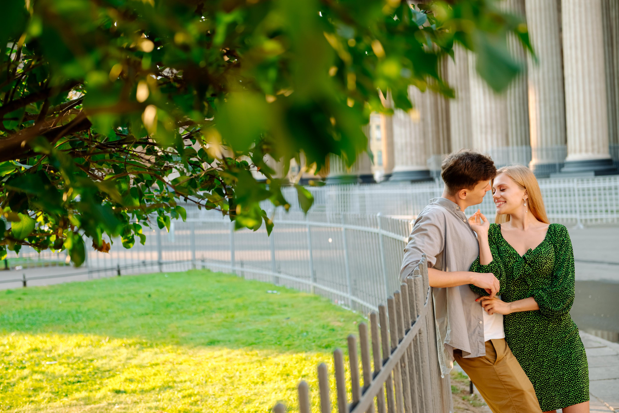 Даша и Даня. Питер утром. Свадебный и сеейный фотограф в Санкт-Петербурге Елена Худякова