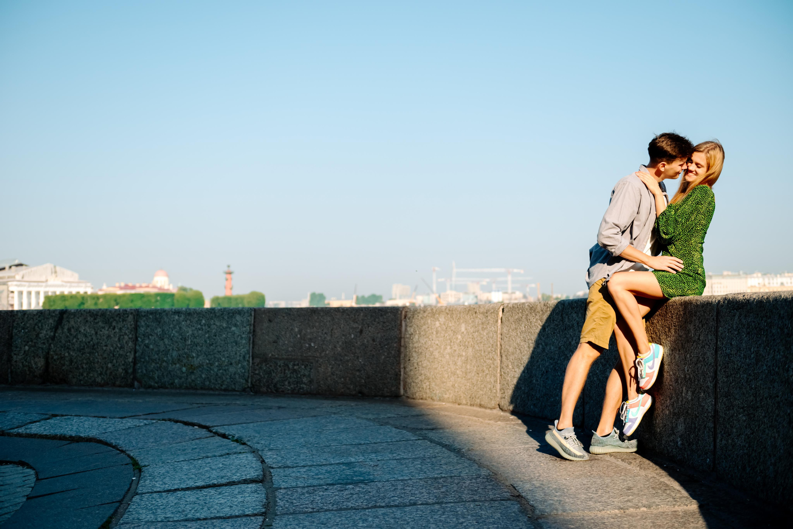Даша и Даня. Питер утром. Свадебный и сеейный фотограф в Санкт-Петербурге Елена Худякова