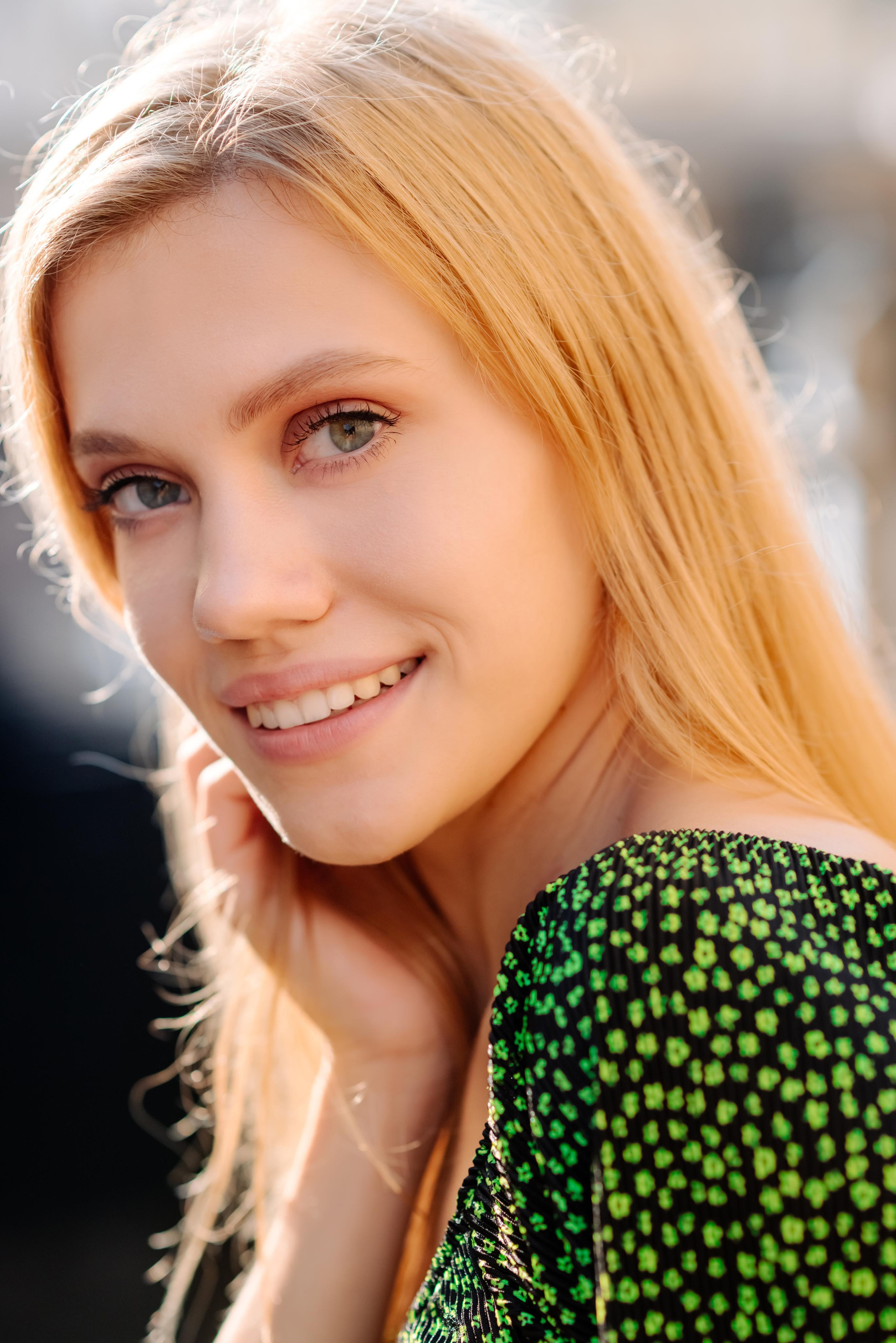 Даша и Даня. Питер утром. Свадебный и сеейный фотограф в Санкт-Петербурге Елена Худякова