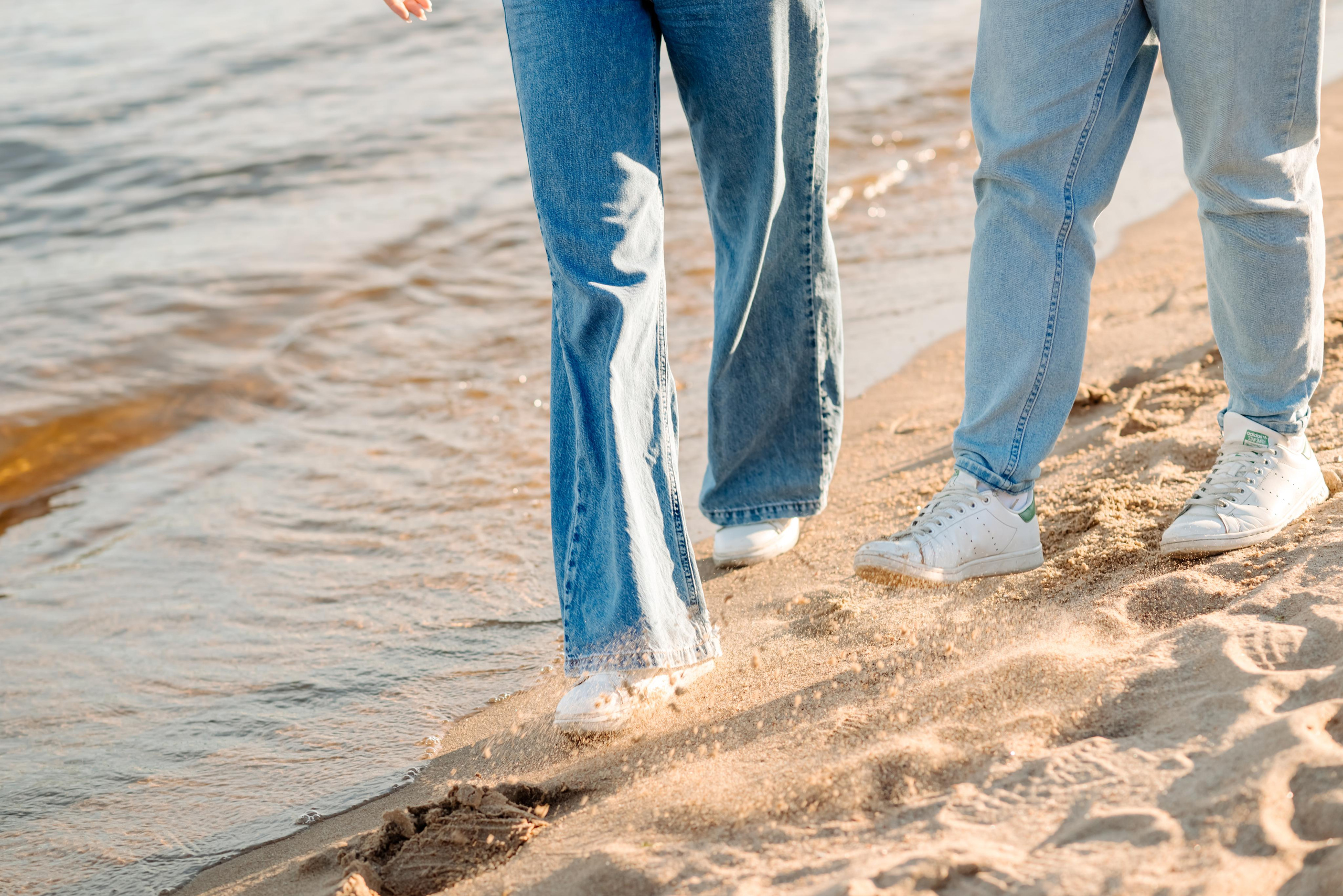 Прогулка по берегу. Свадебный и сеейный фотограф в Санкт-Петербурге Елена Худякова
