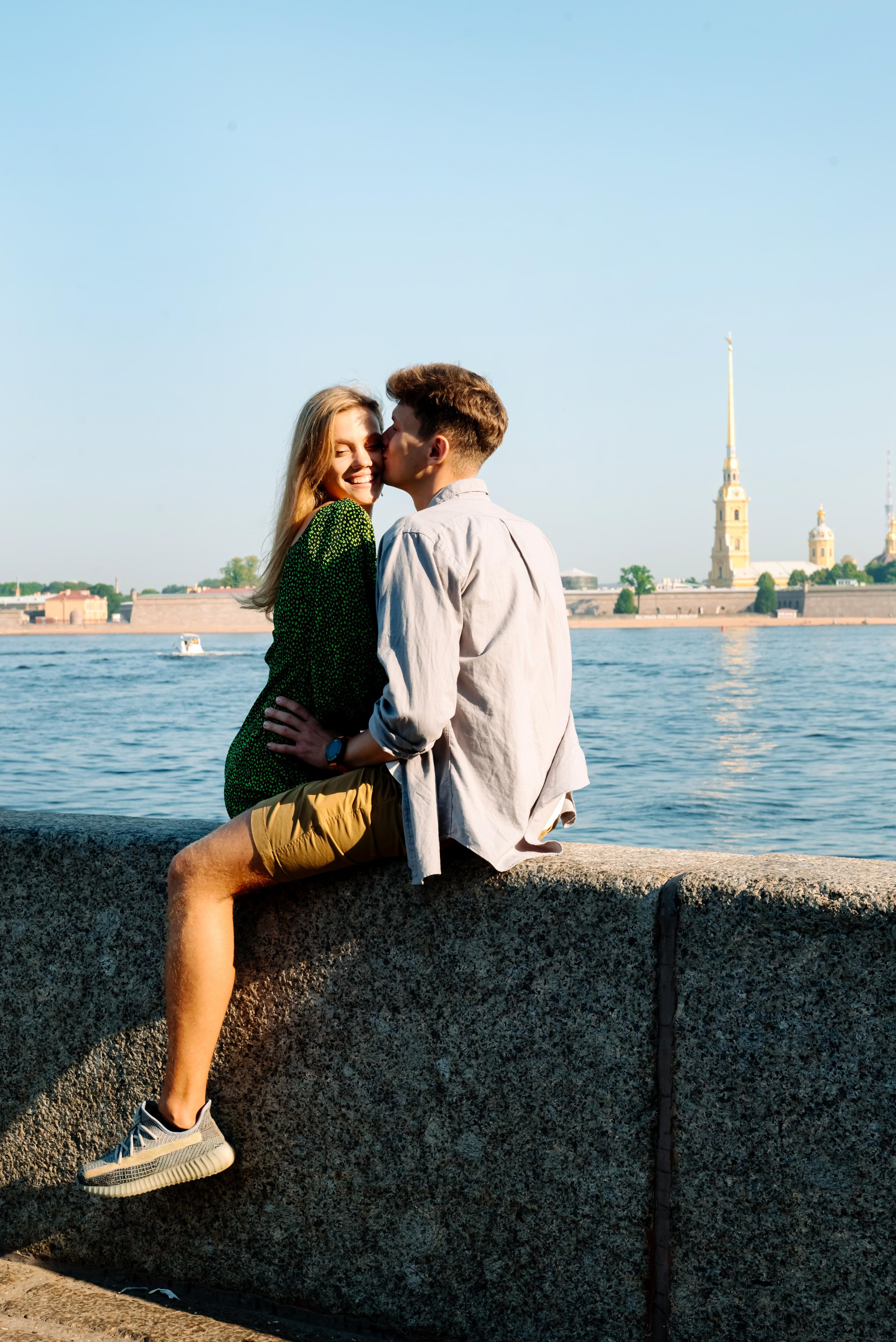 Даша и Даня. Питер утром. Свадебный и сеейный фотограф в Санкт-Петербурге Елена Худякова