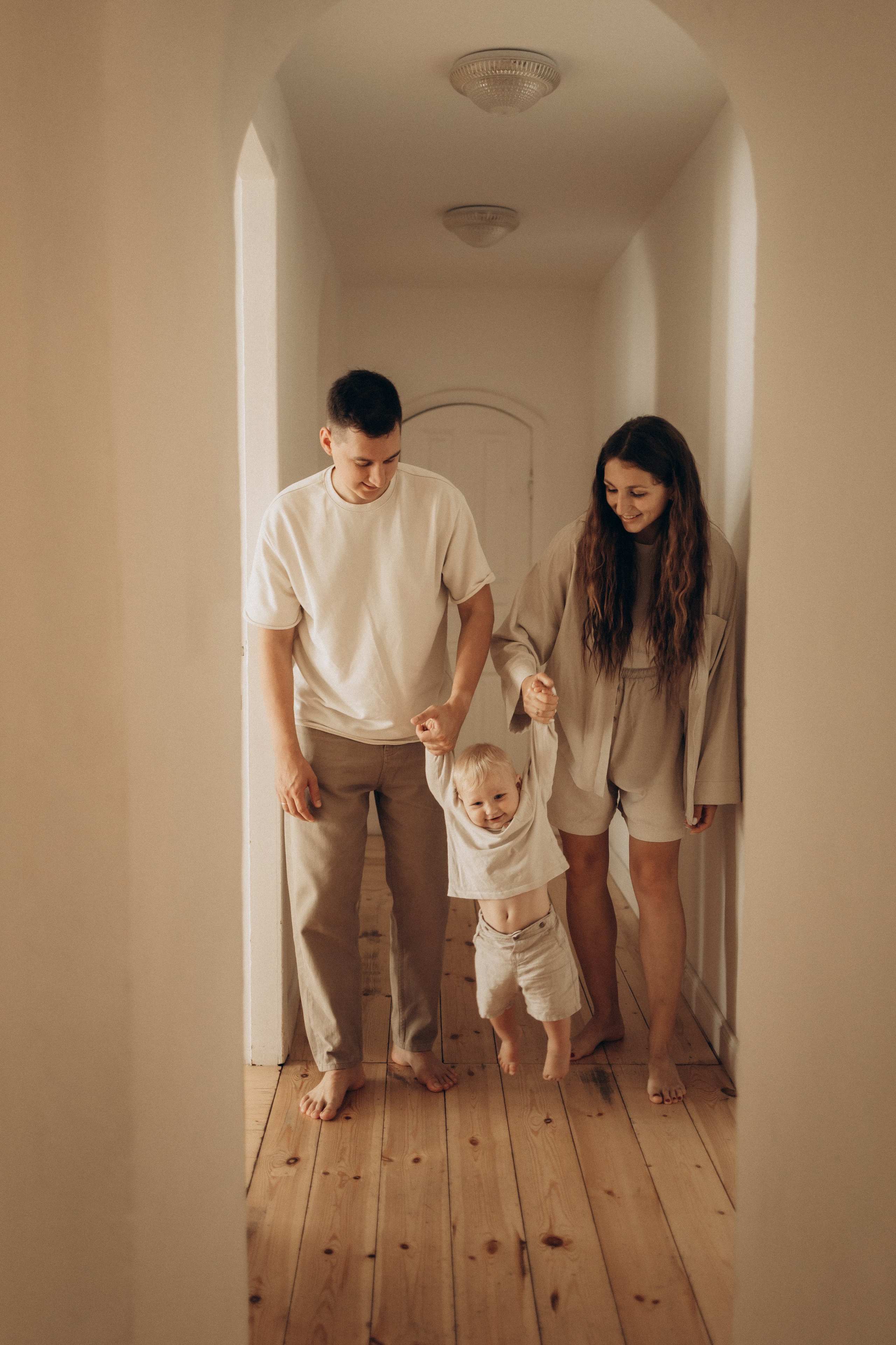 Яна, Дима и малыш Мирон. Семейный, домашний, ньюборн фотограф Москва Цветкова Елизавета