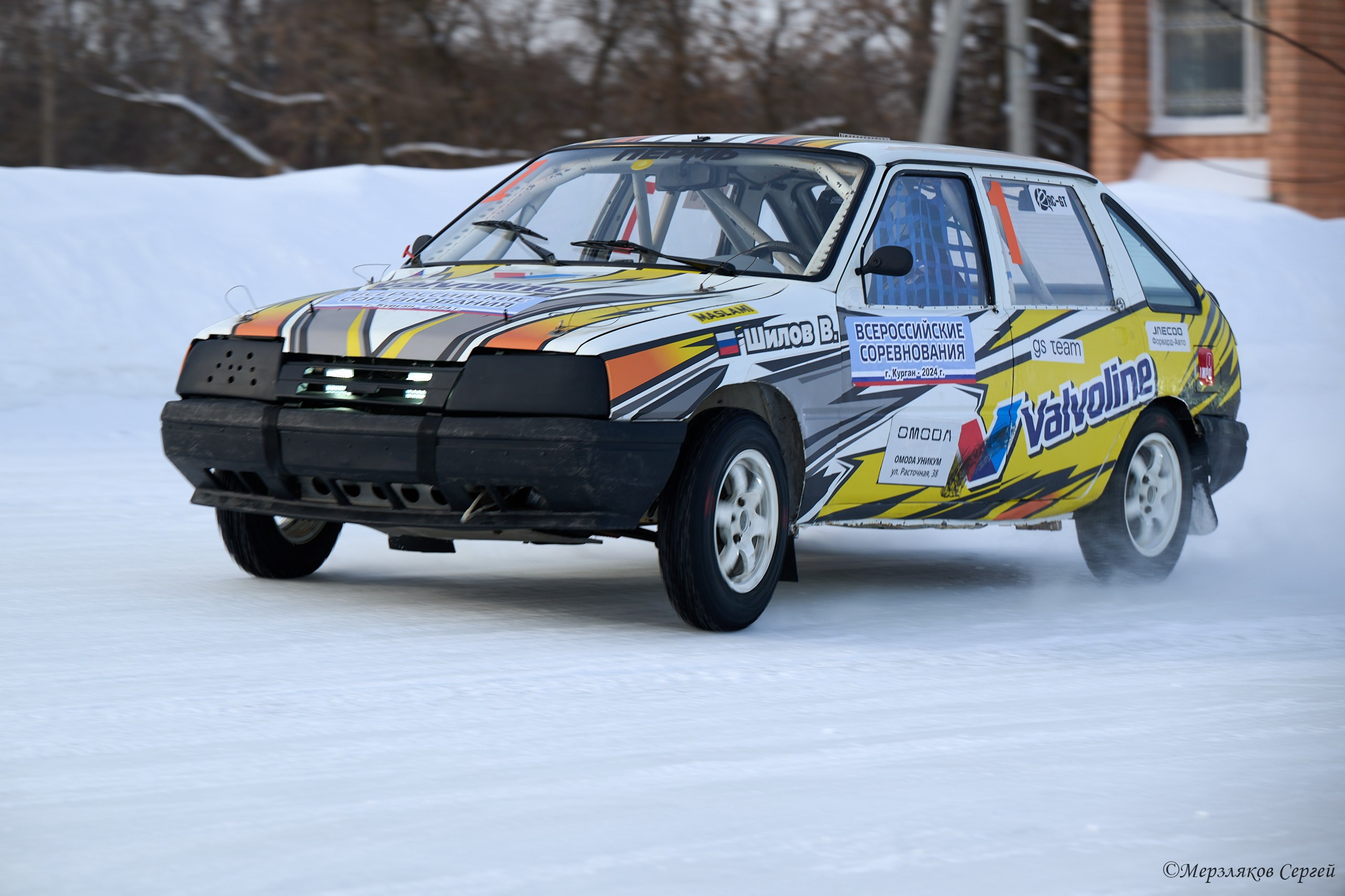 Трековые гонки Ижевск. Спортивный репортажный фотограф в Ижевске Сергей Мерзляков