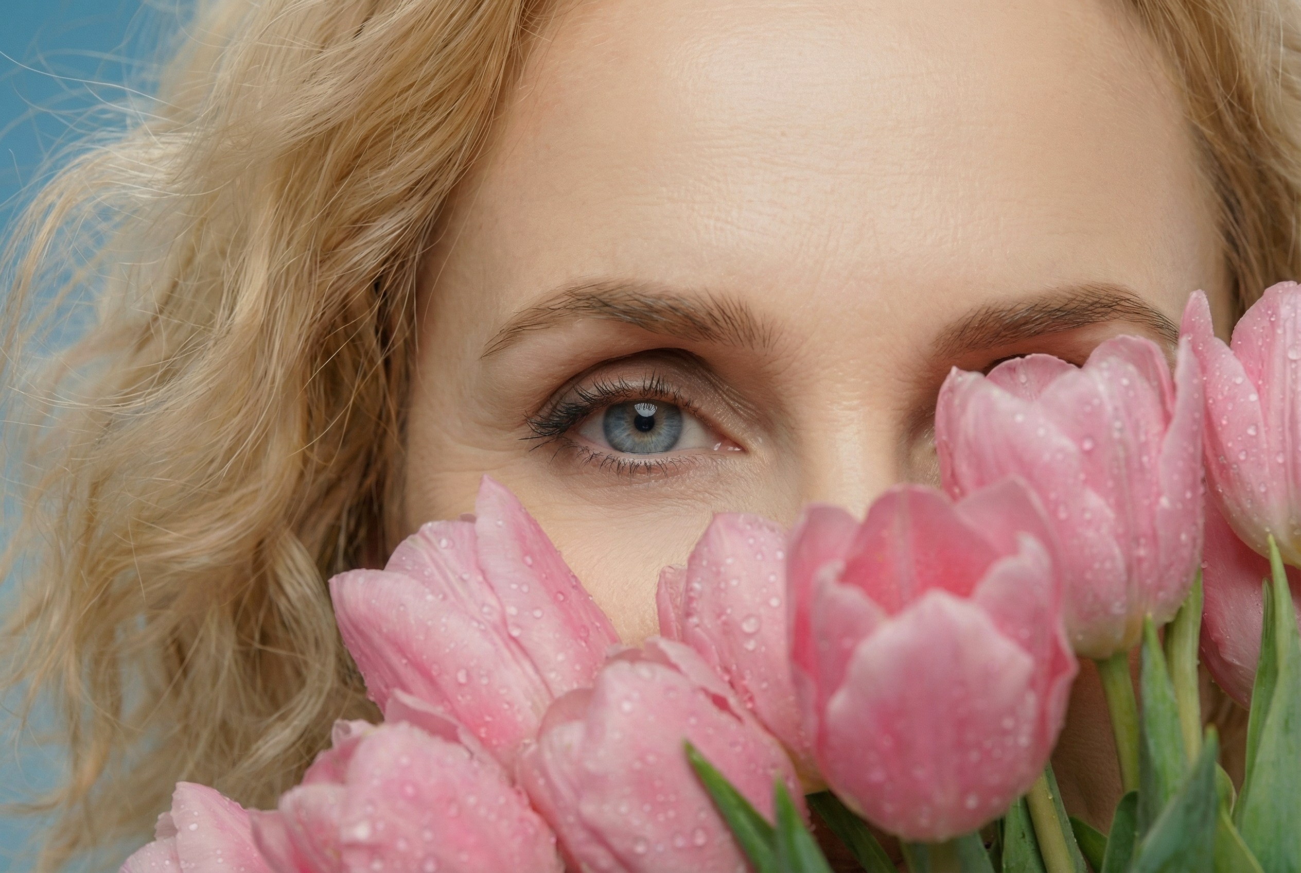 ЛЕД с тюльпанами. Детский и семейный фотограф