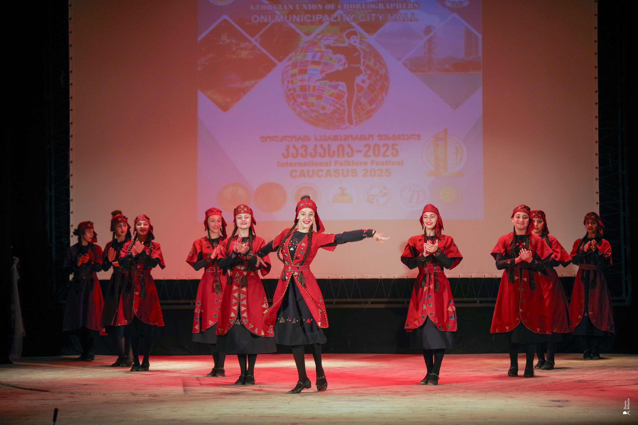 Танцы в прекрасном Они. Портретный фотограф Денис Милютин