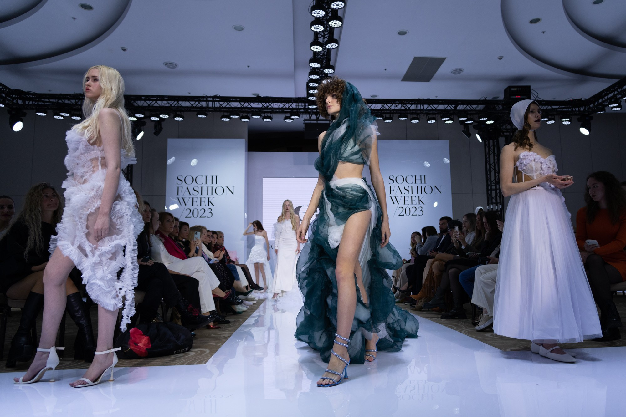 EL. / 23. Sakunov Photo