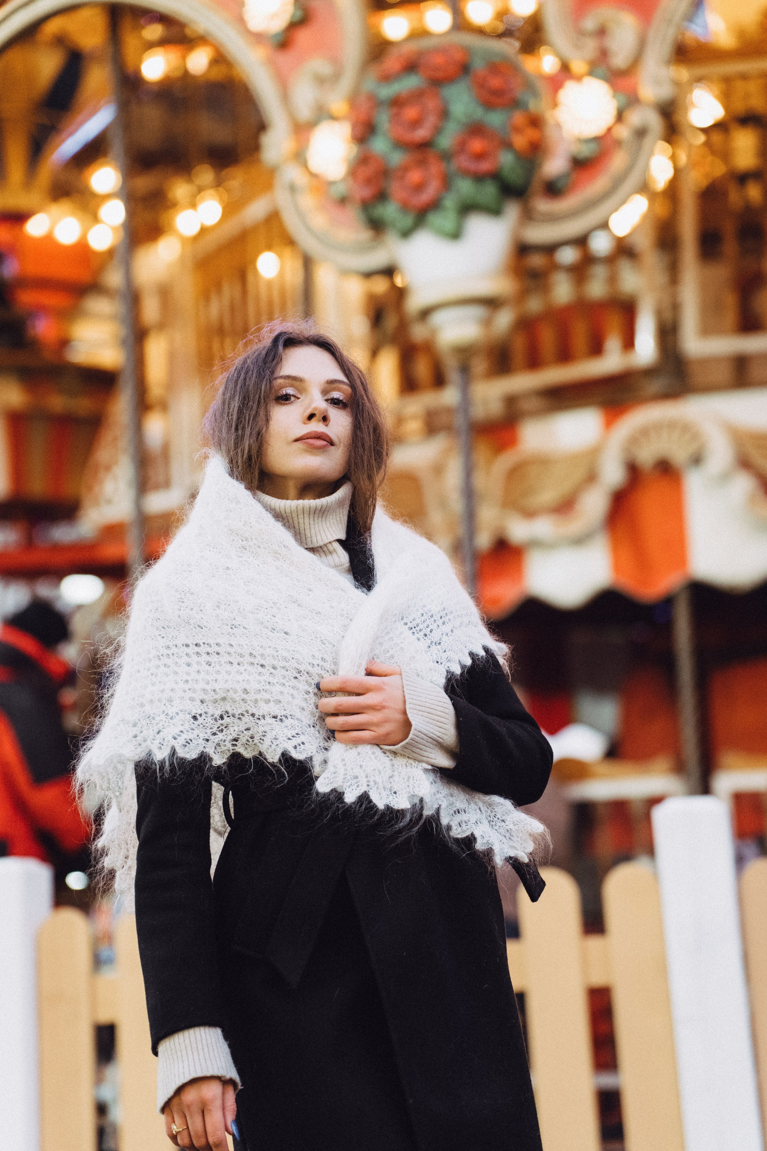 ПРОГУЛКА НА МАНЕЖНОЙ ПЛОЩАДИ ДЛЯ ДЕВУШКИ ПЕРЕД НОВЫМ ГОДОМ (НОВОГОДНЯЯ ФОТОСЕССИИЯ НА МАНЕЖНОЙ ПЛОЩАДИ). Профессиональный фотограф, Санкт-Петербург — Виктория Богомолова