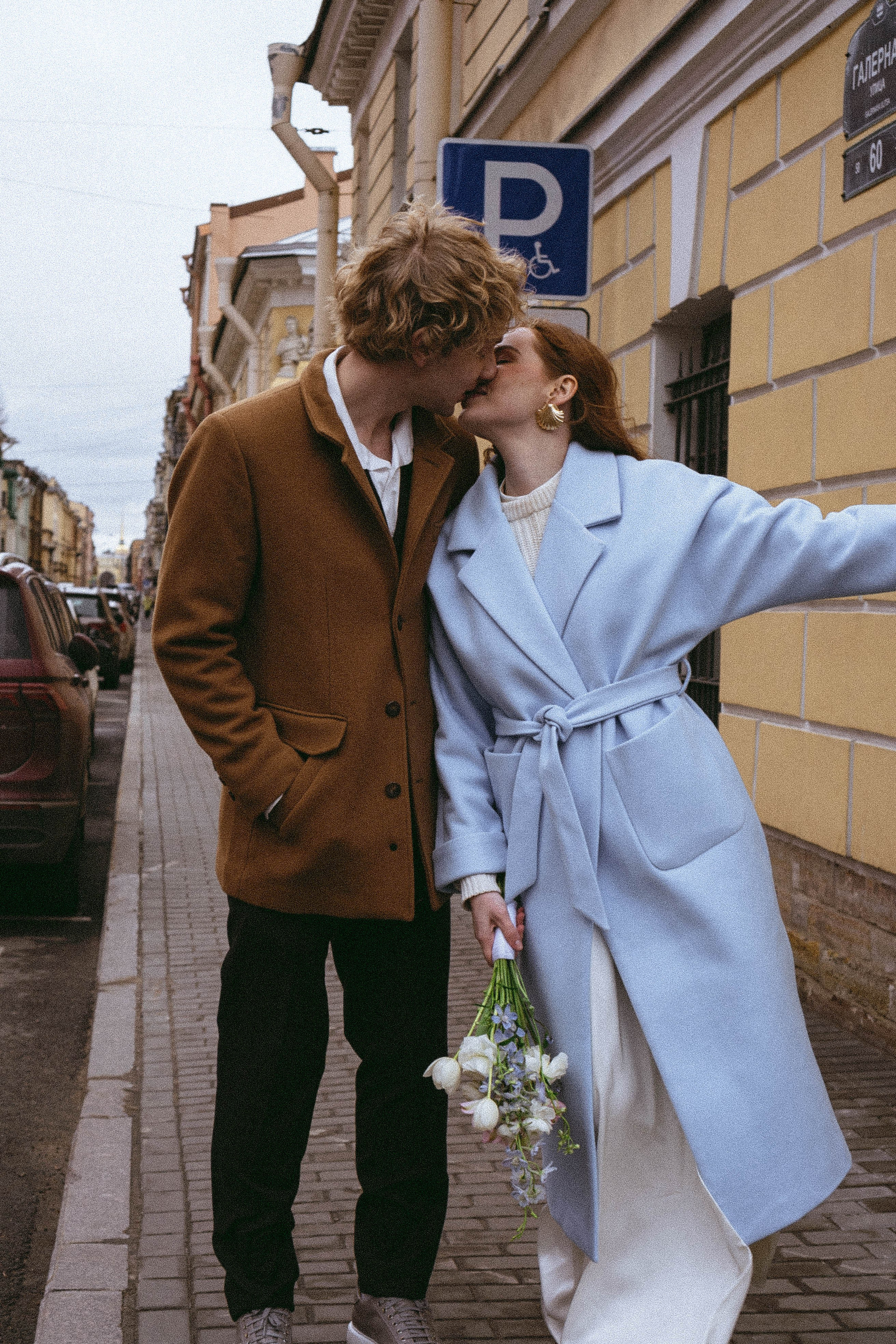 СВАДЕБНАЯ ПРОГУЛКА ПО ПЕТРОГРАДКЕ ВЕСНОЙ (ФОТОСЕССИИЯ ПАРЫ СВАДЕБНАЯ). Профессиональный фотограф, Санкт-Петербург — Виктория Богомолова