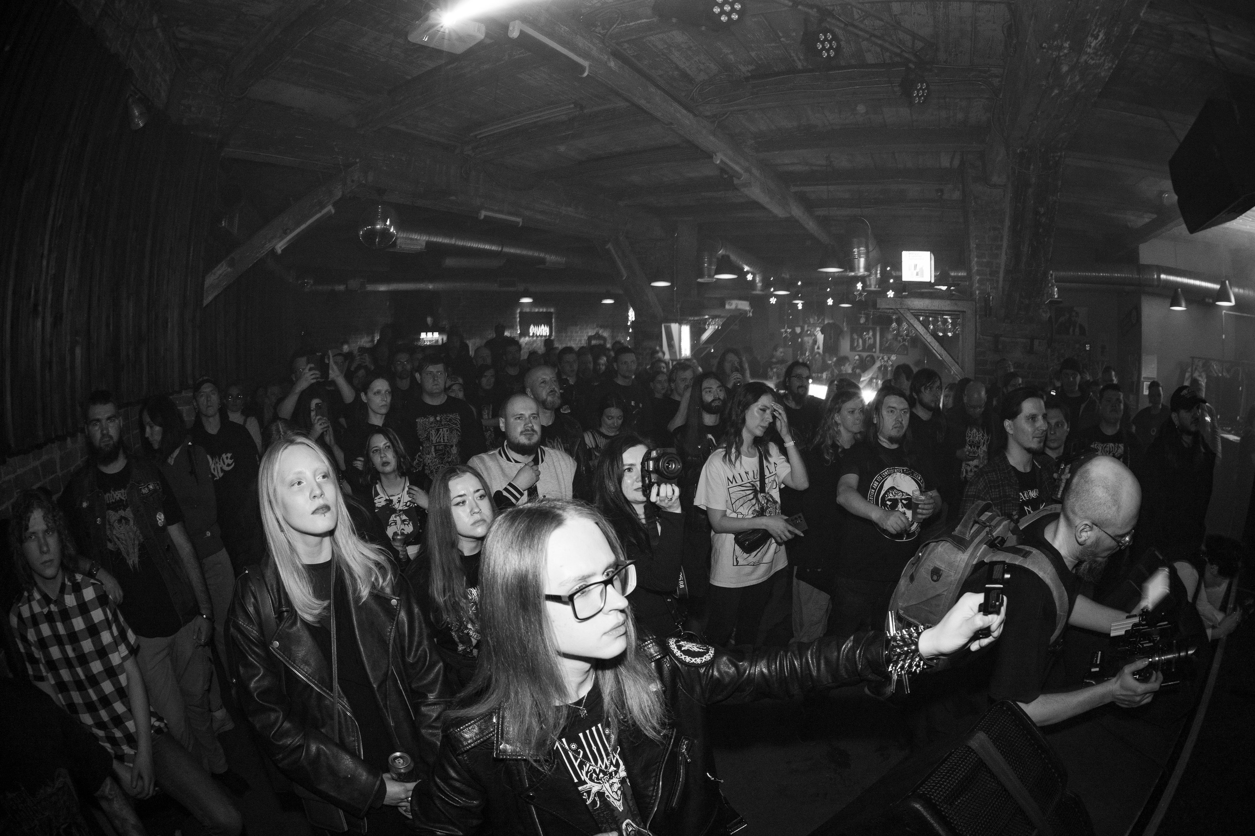 ИЛ • Minuala • Khlad|Цоколь 2.0. Концертный и репортажный фотограф в Санкт-Петербурге Слава Пахомов