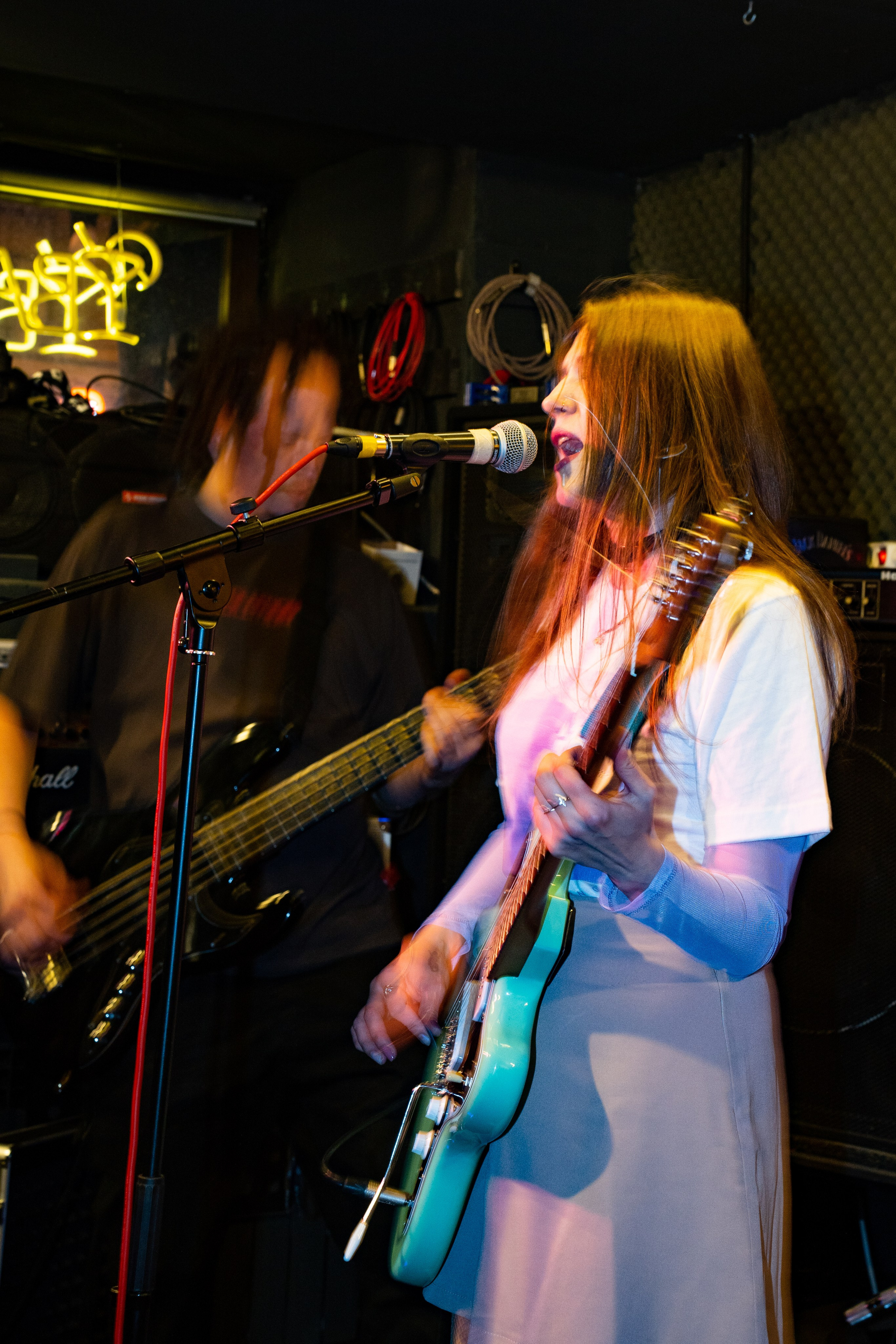 Сатива|Debaser. Концертный и репортажный фотограф в Санкт-Петербурге Слава Пахомов