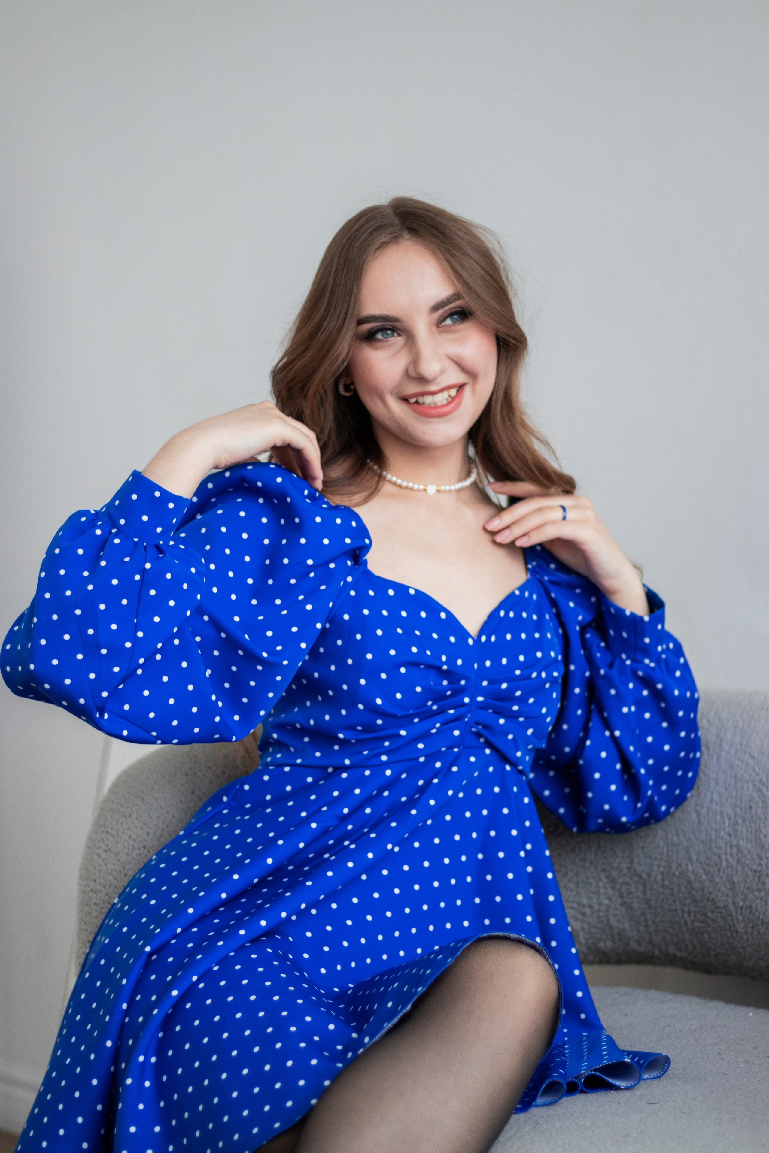 Индивидуальная студийная фотосессия девушки в двух образах в городе Томск