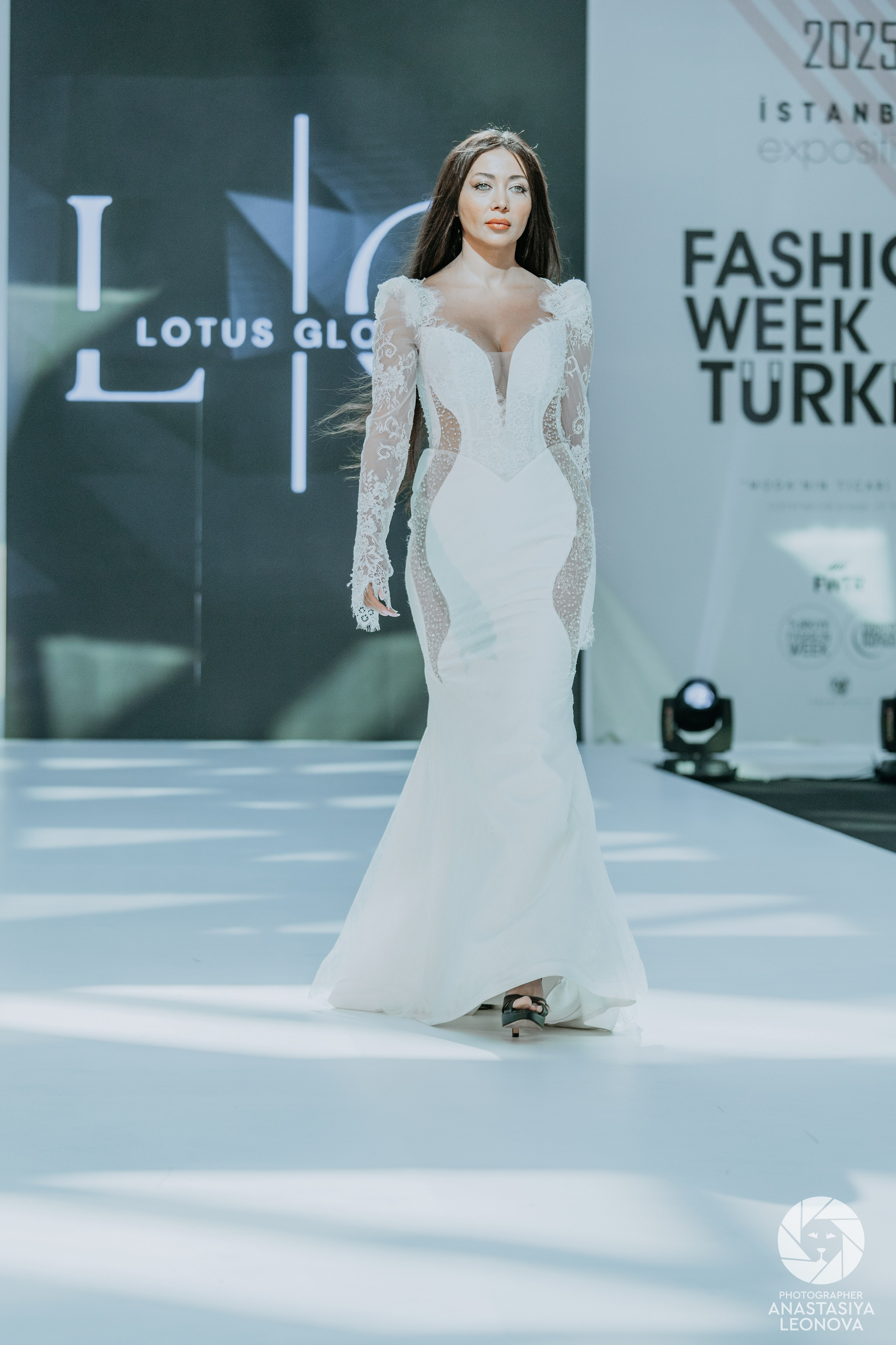 Fashion Week Türkiye [spring, 2025]. Anastasia Leonowa