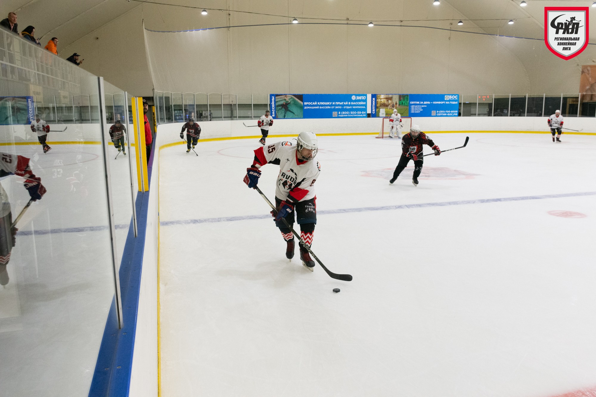 Хоккей. Фотограф Максим Буряк