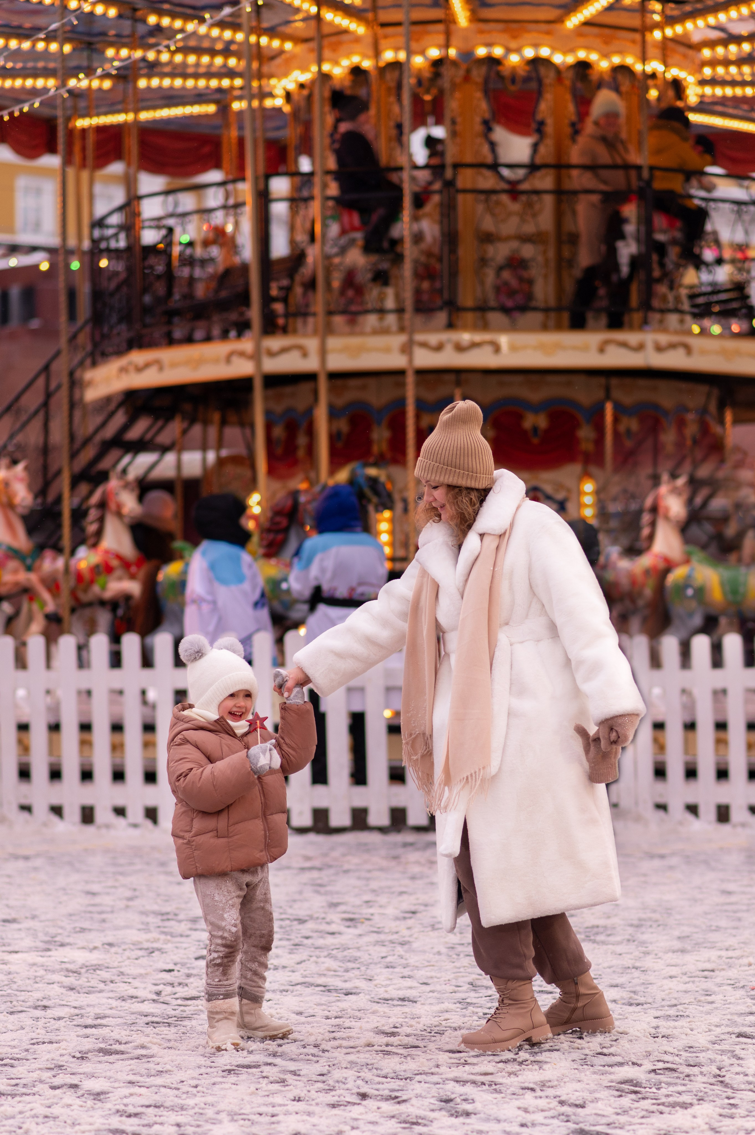 Новогодние/зимние семейные съёмки в городе и на природе. Семейный и детский фотограф в Москве Анна Оськина