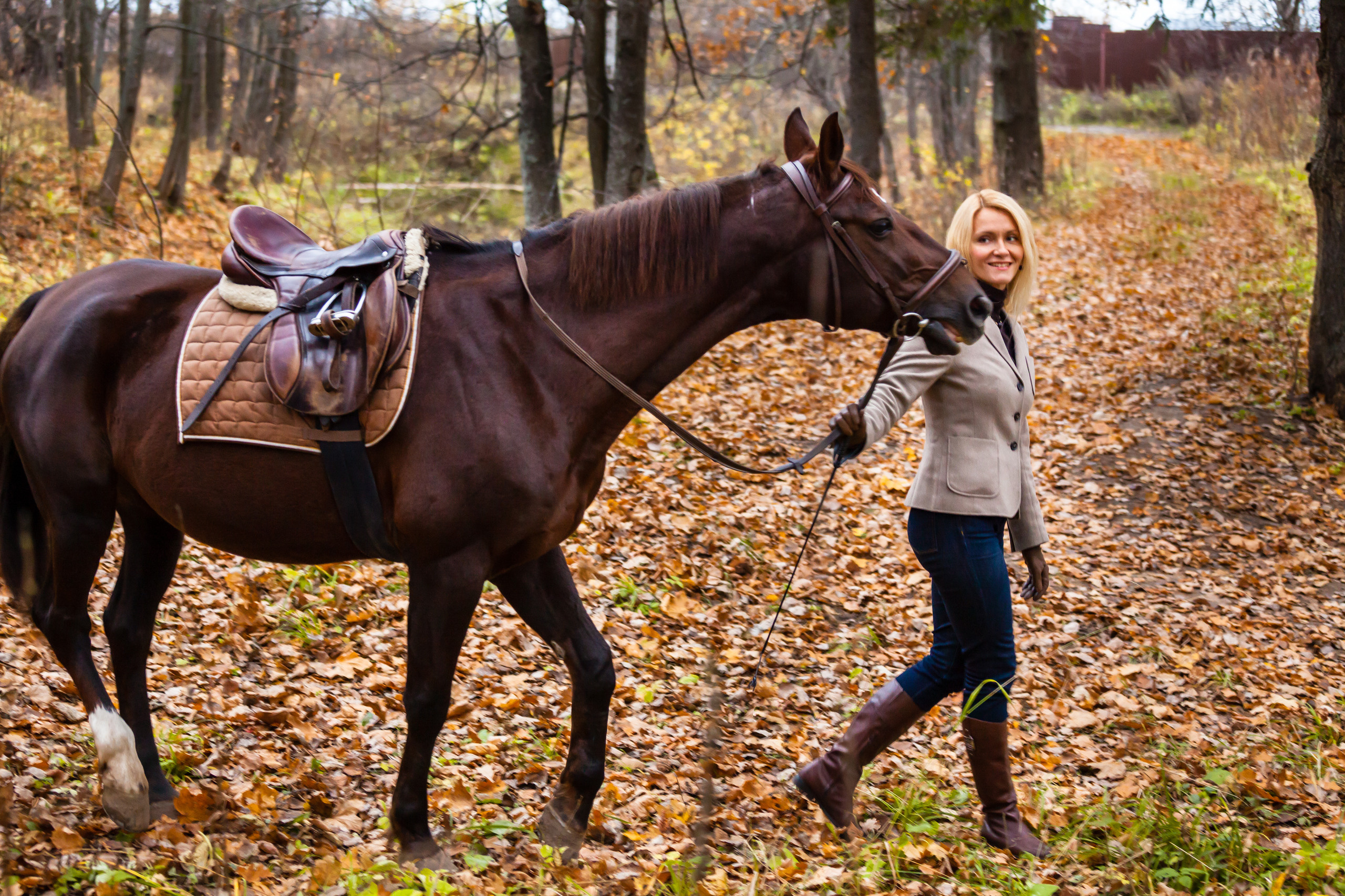Барыня Ольга в усадьбе Ольгово =) Осень. Фотограф Сергей Лукьянов @xapeton_photo Москва