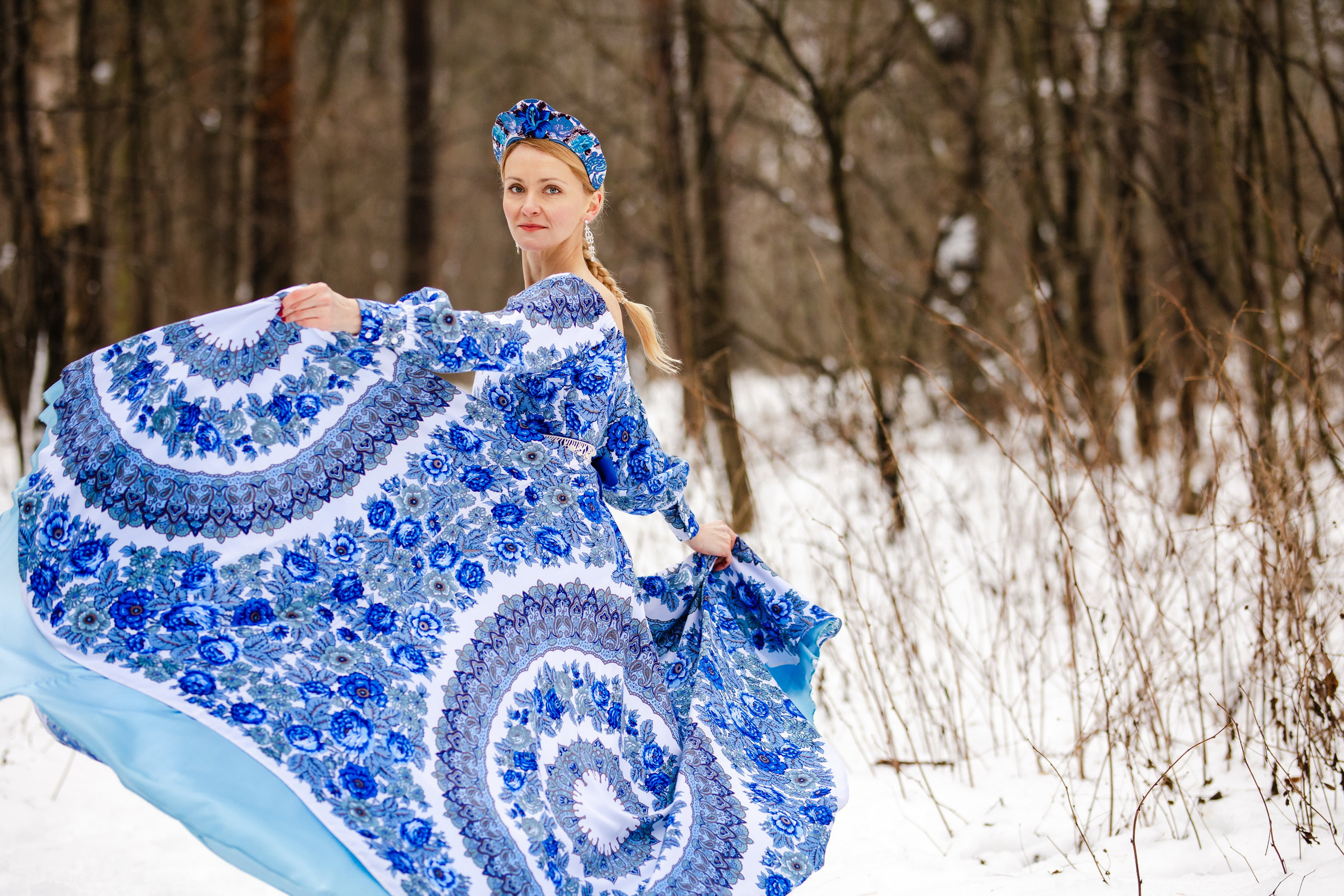 Фотосессия в русском стиле в зимнем лесу. Фотограф Сергей Лукьянов @xapeton_photo Москва
