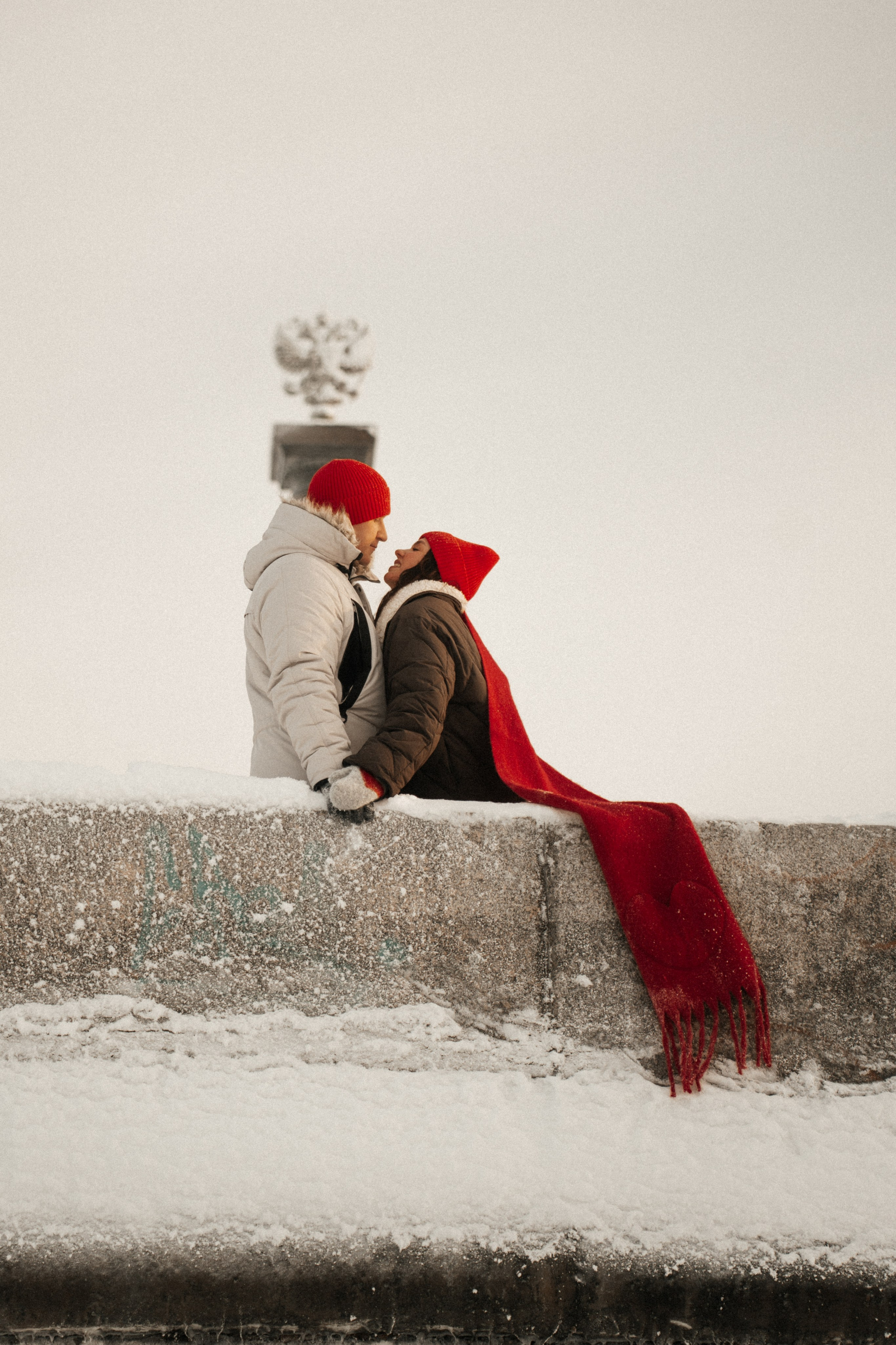 [our pulses aligned…]. Фотограф в Архангельске