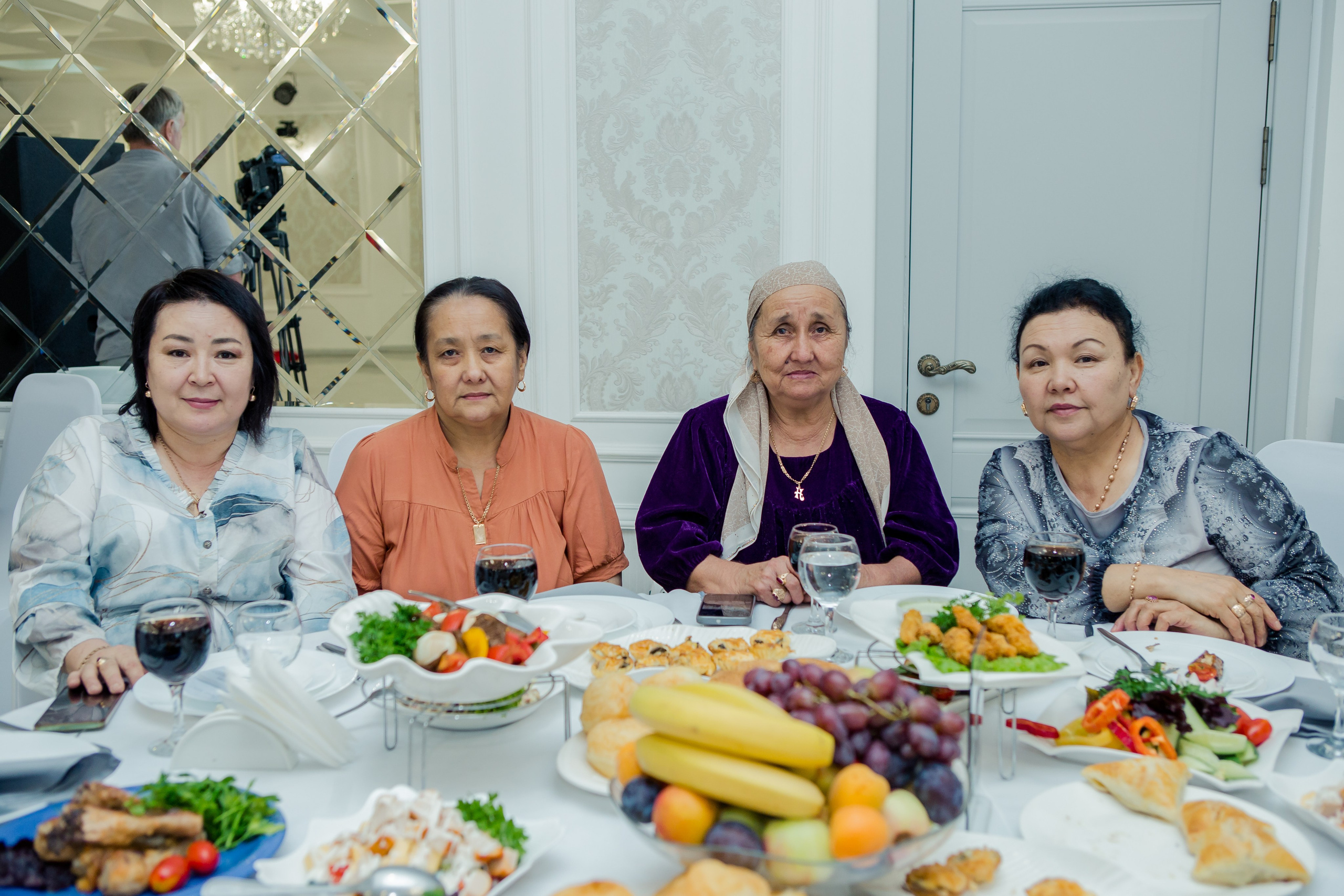 QYZ UZATU ZHADYRA. Свадебный и репортажный фотограф в Астане T.Yertay «Nomad media»