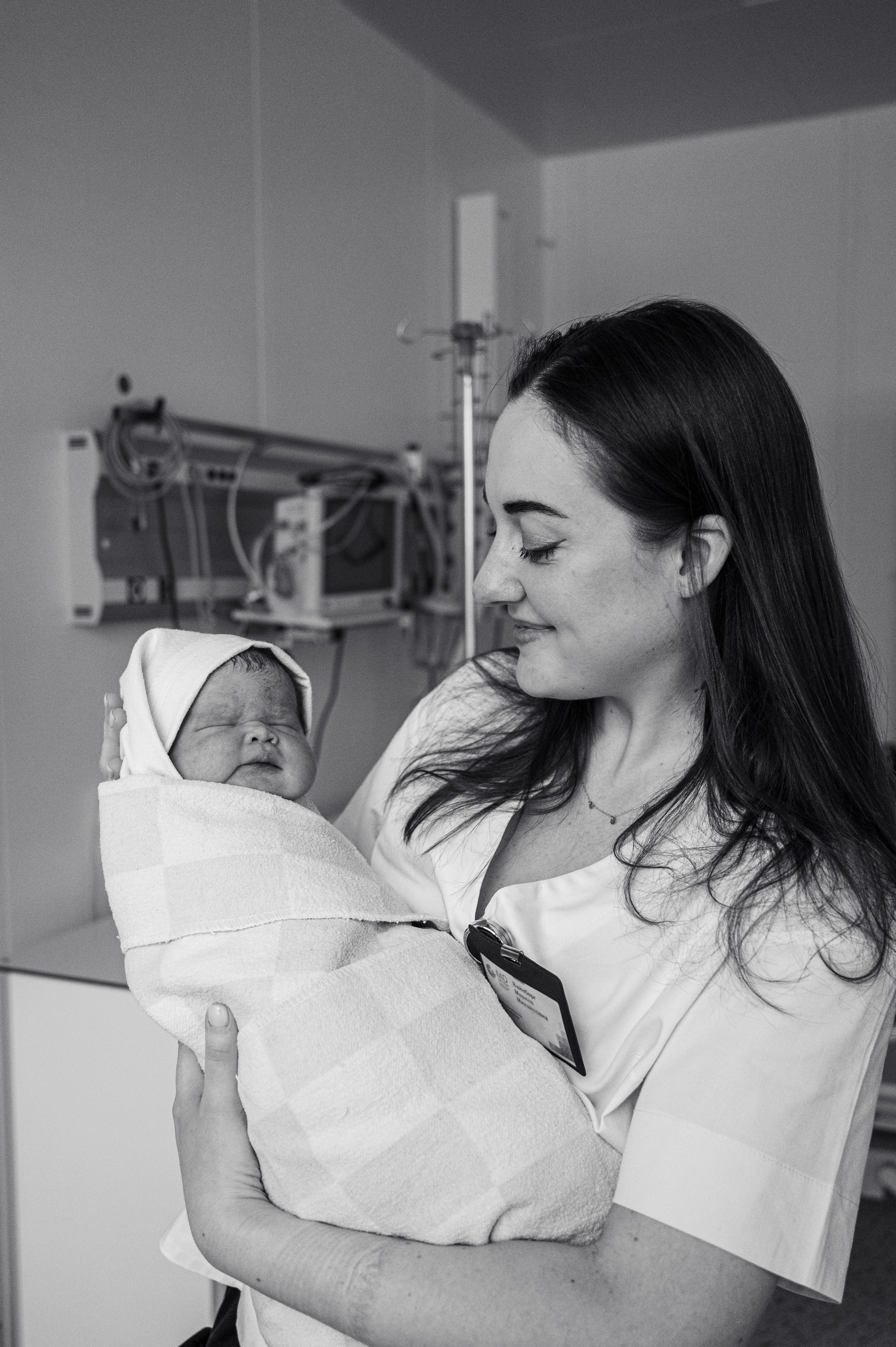 Верочка родилась в МД Лахта / Вайнберг М.М. / Тимофеева Н.В. Фотограф на роды СПБ Юлия Герасимова