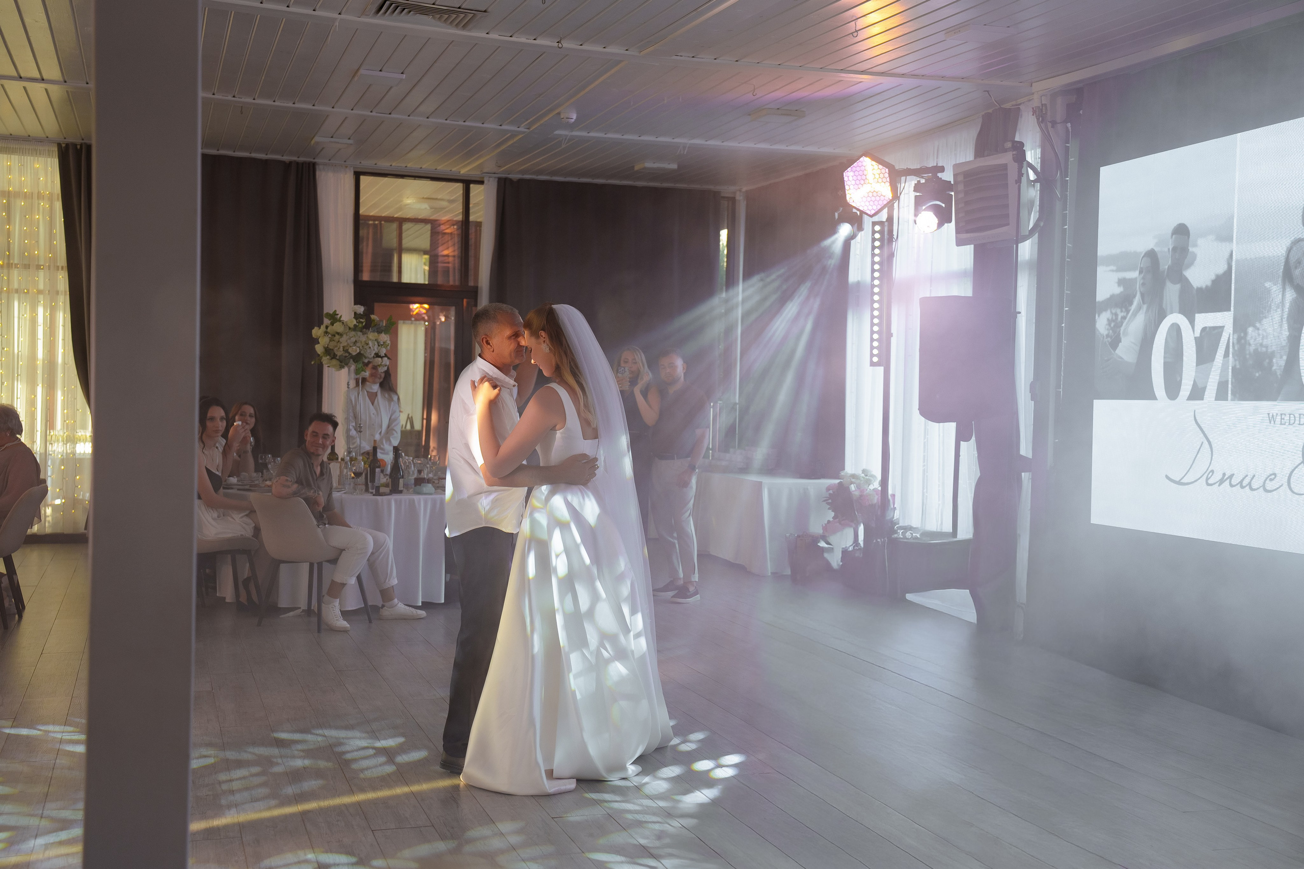 Денис и Алена_площадка Нет на Карте. Свадебный и семейный фотограф в Самаре Салахова Гулина