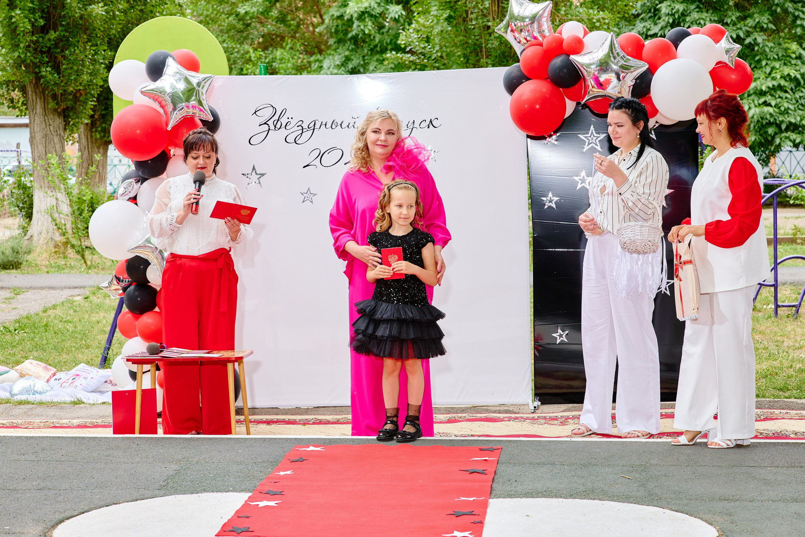 Выпускной 45 сад. Фотограф Выпускные альбомы Таганрог Сергей Коробченко