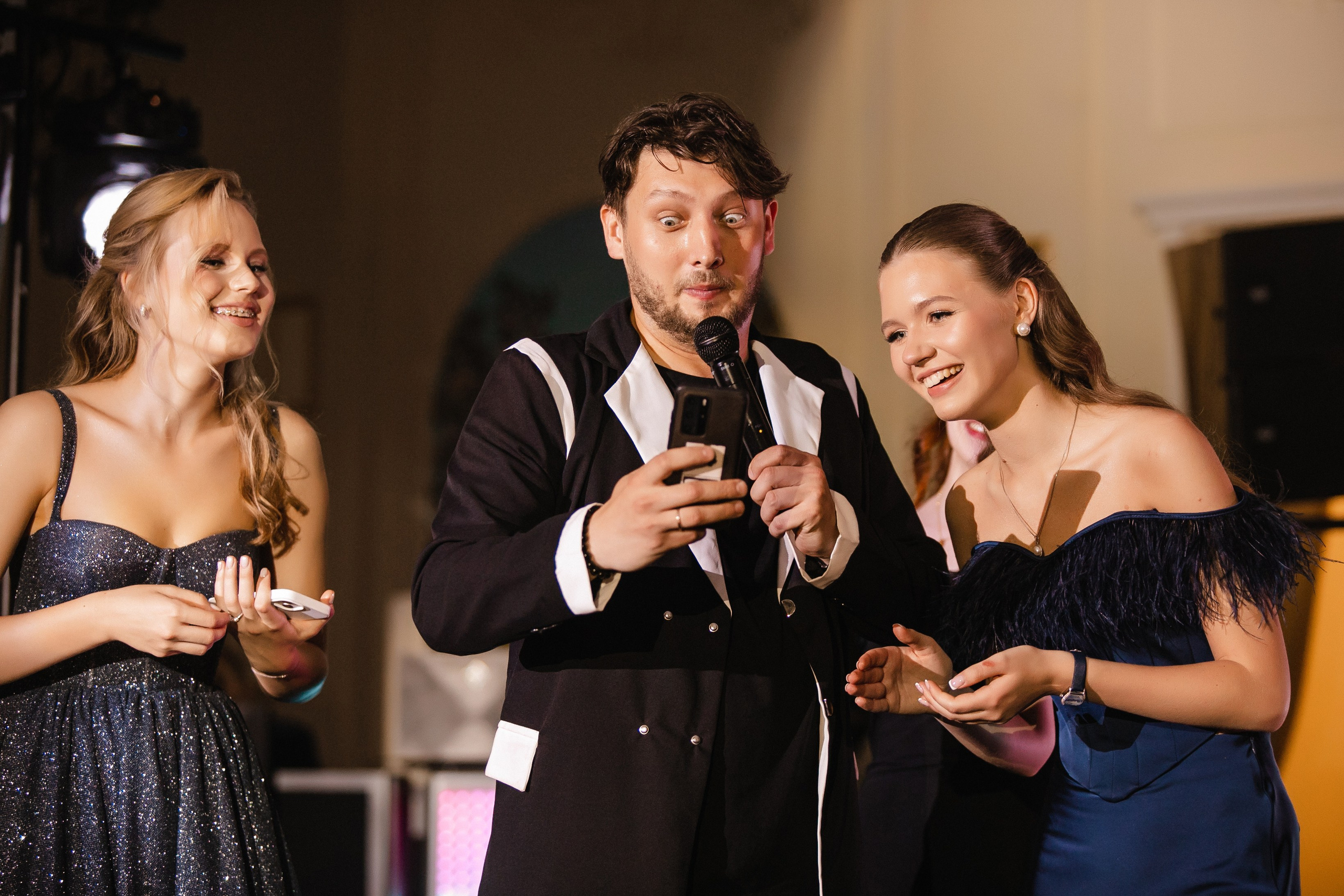 Выпускной Гимназия 1. Роман Урумбаев фотограф Нижневартовск