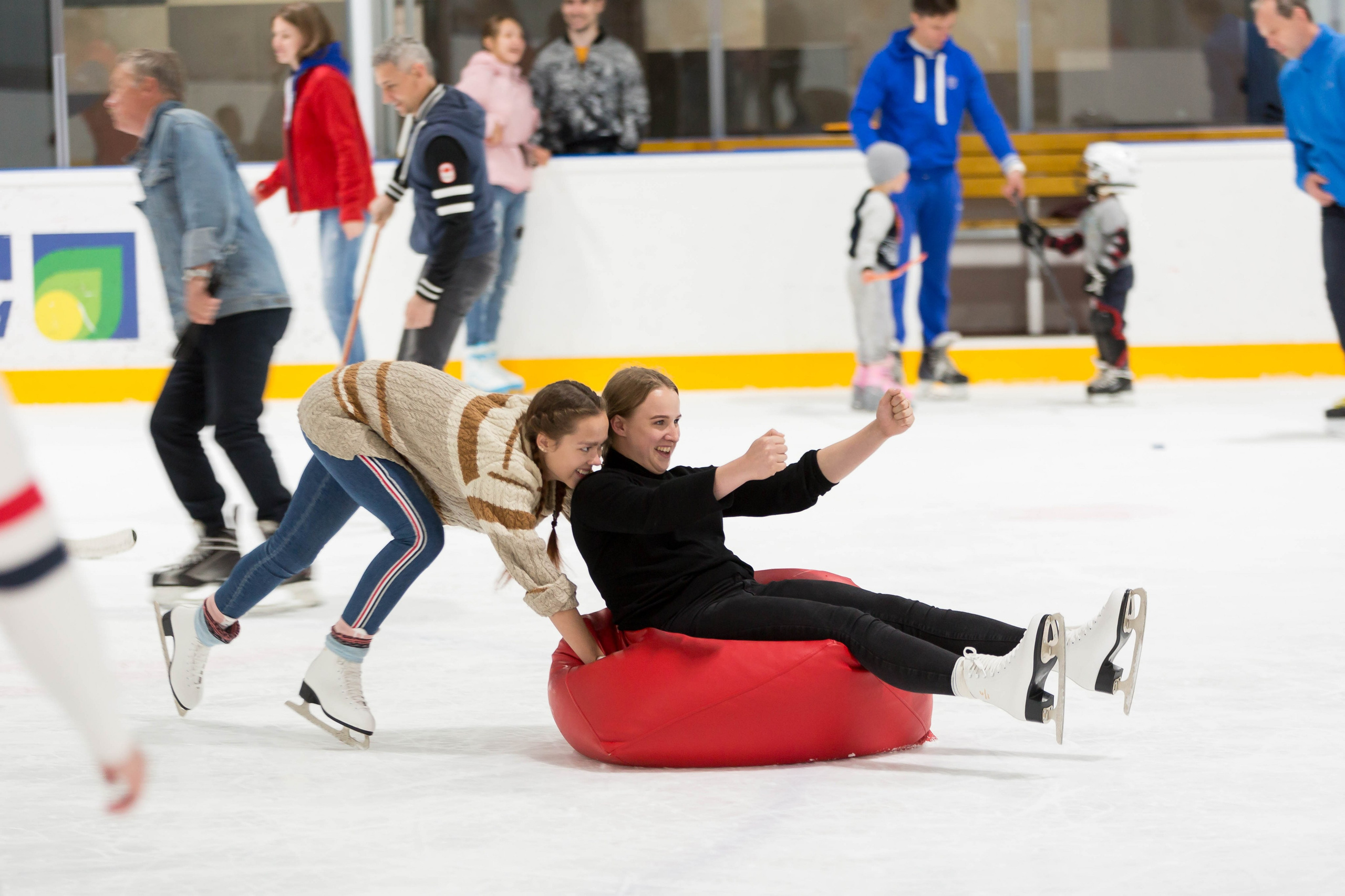 Хоккей для НПО «Аврора». Снимаю съемки