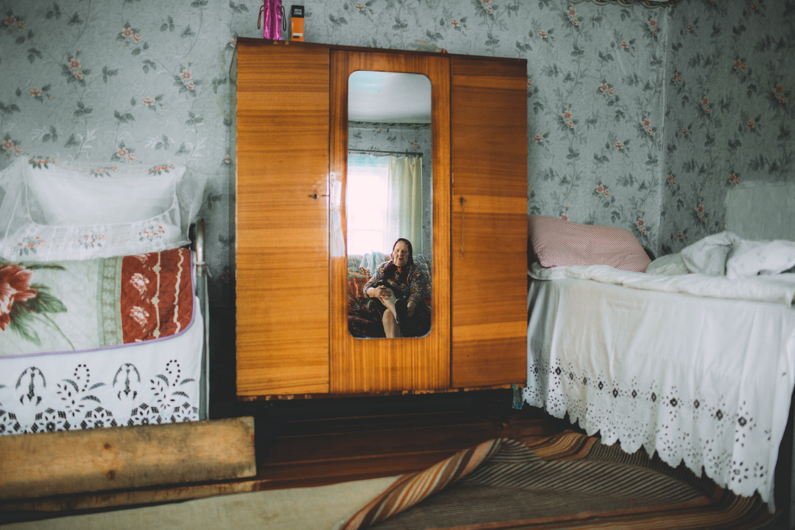 PROJECTS. Nastya Marchenko — based in Moscow Art and Documentary photographer. Works with memory, revelation, vulnerability & human states worldwide