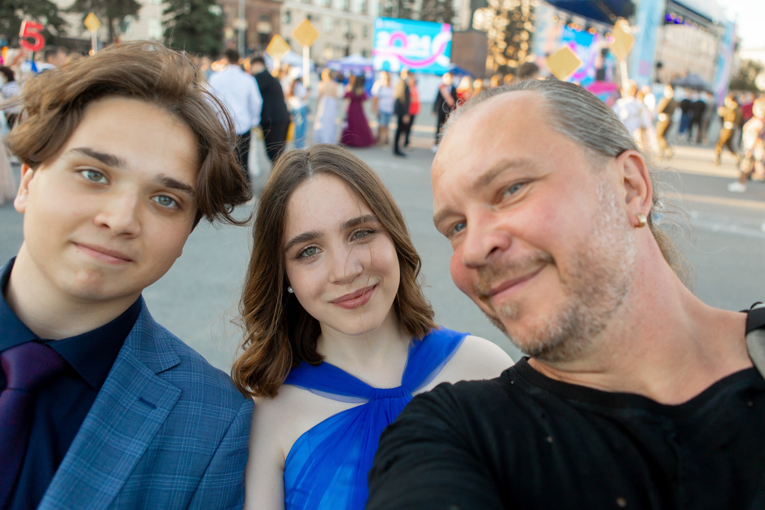 Выпускной Гимназия 12 2024 г. Свадебный и портретный Фотограф в Липецке Дмитрий Котюков