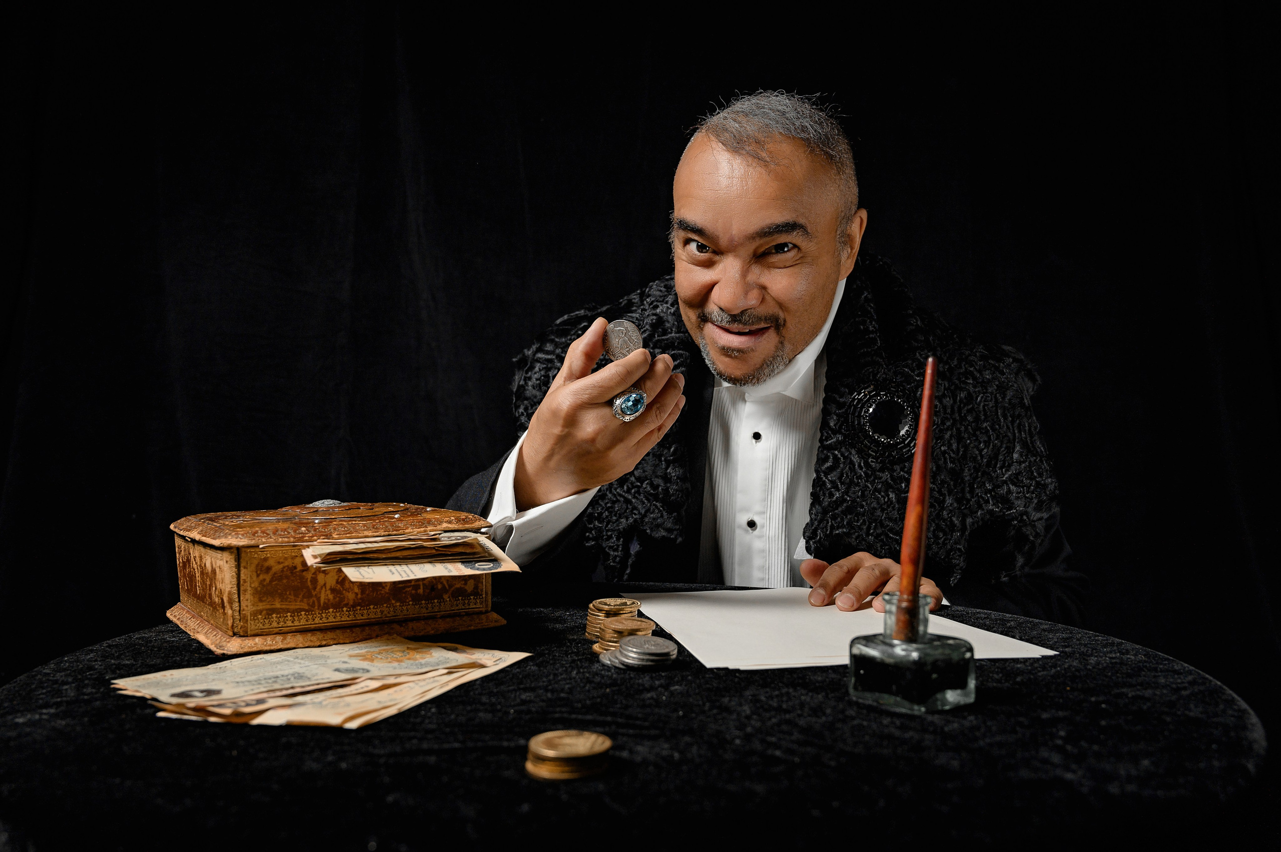 АФИША СПЕКТАКЛЯ «БЕДНОСТЬ НЕ ПОРОК». РЕПОРТАЖНЫЙ И БИЗНЕС ФОТОГРАФ В МОСКВЕ, ЕГОР НИКОЛАЕВ