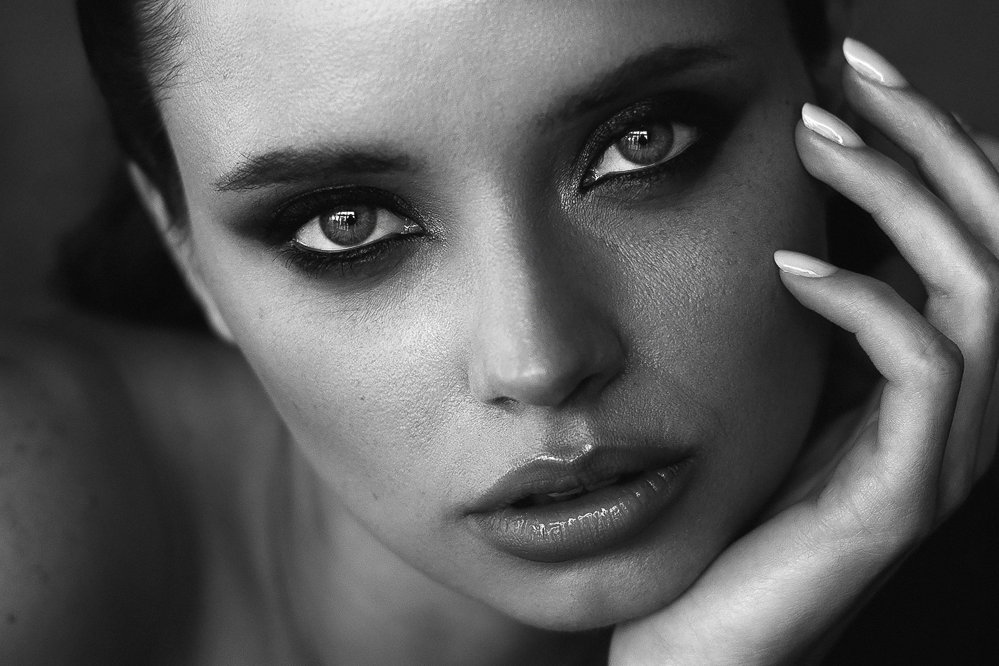 ЧБ фотограф в Сагкт-Петербурге. Портретный и Фэшн фотограф в Санкт-Петербурге. Иван Ковалёв