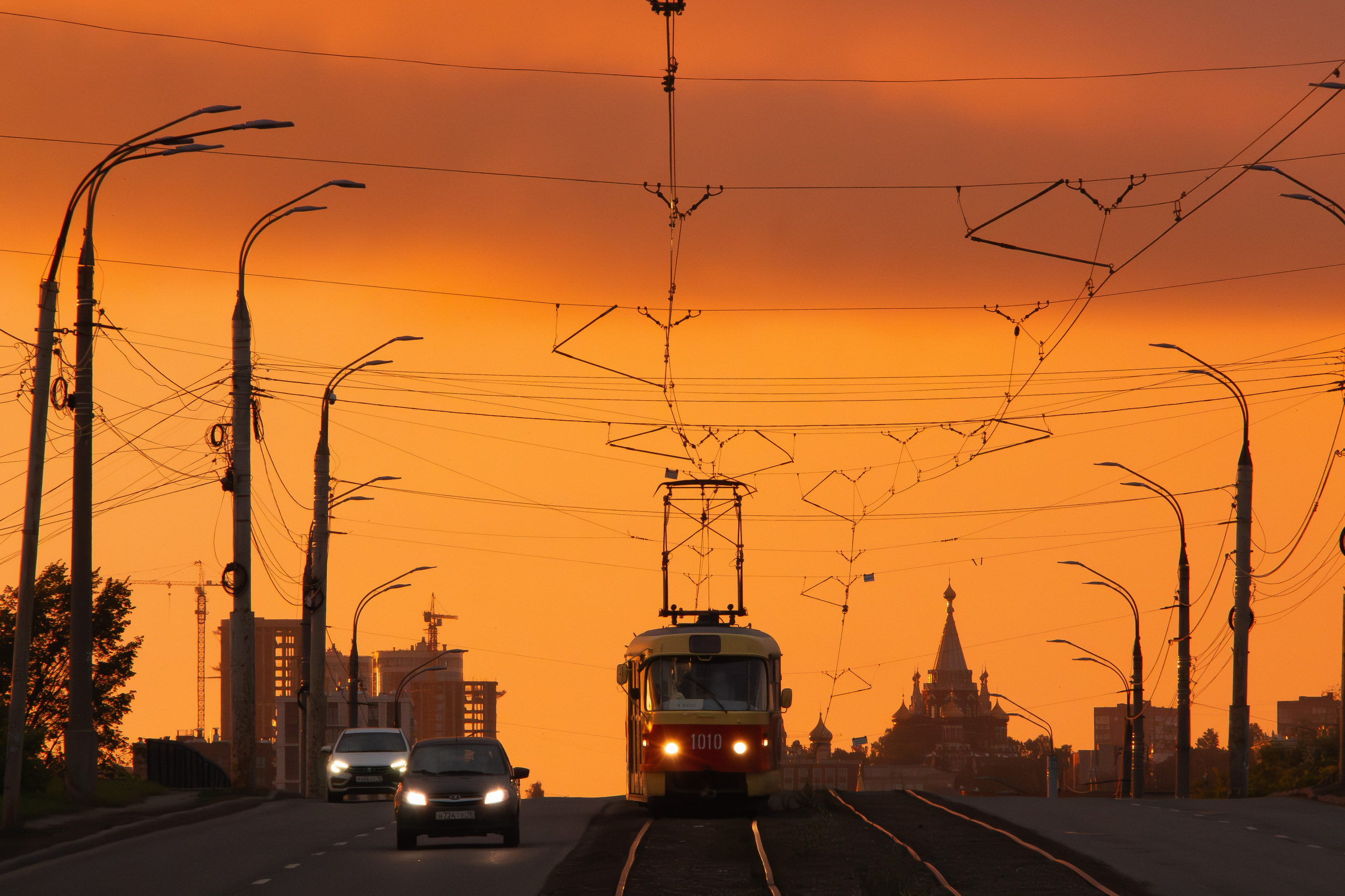Трамвай на закате. Ижевск. TATRA T3