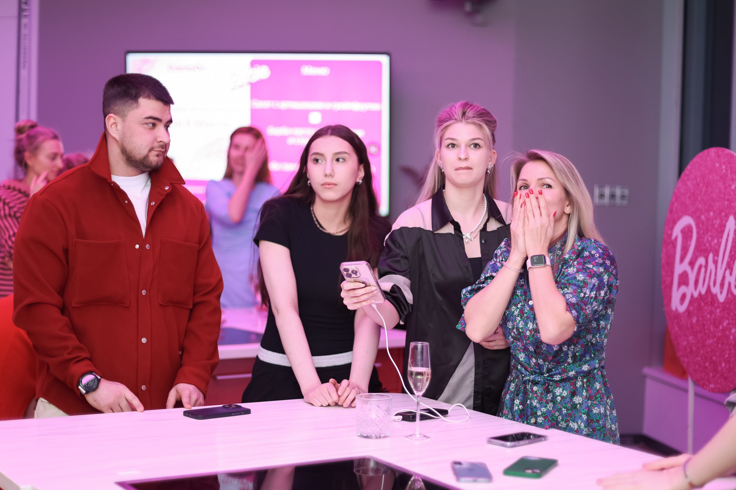 Вечеринка 8 марта в EventyOn. Репортажный фотограф видеограф в Москве Ольга Плаксина