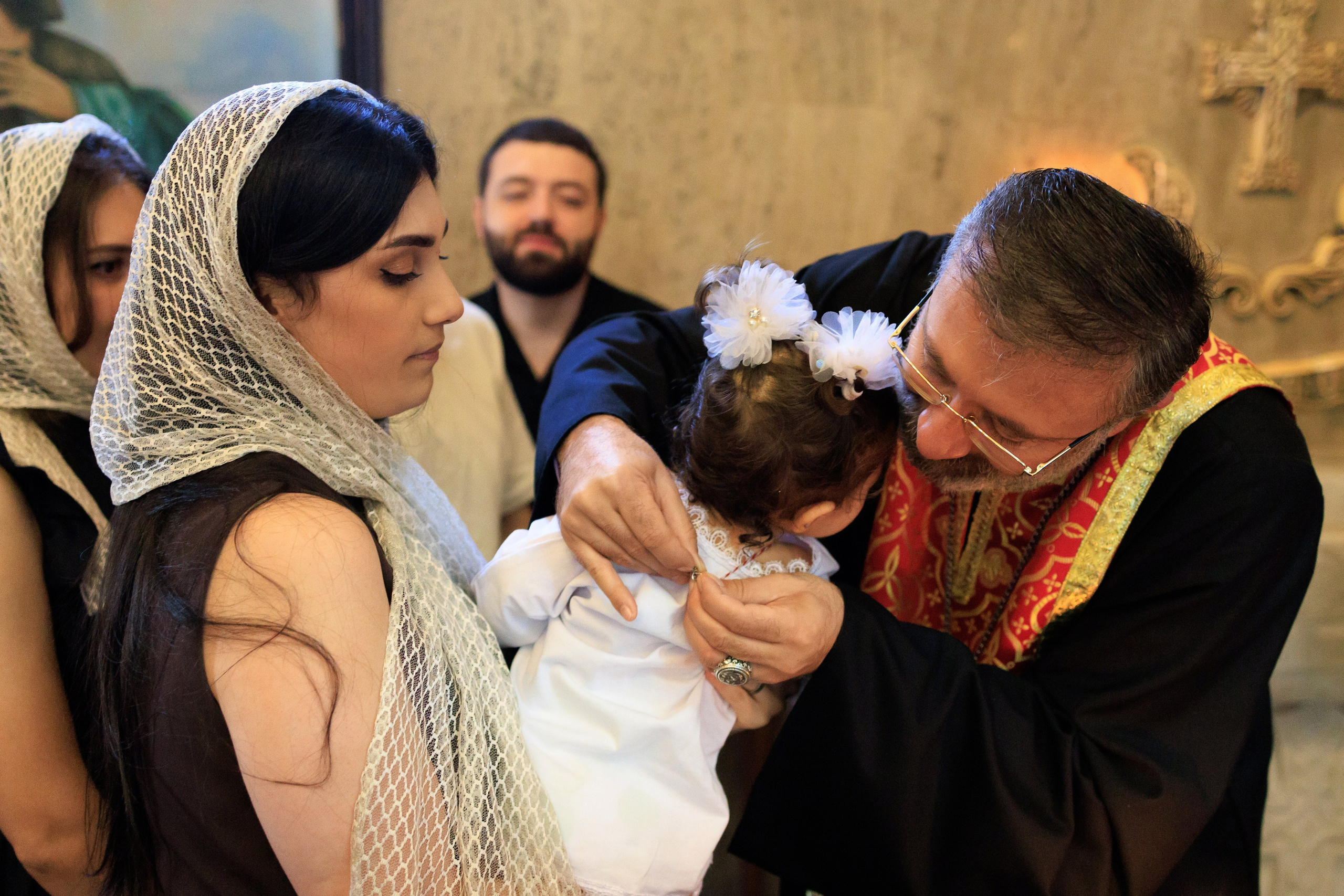 Фотосъёмка таинства крещения и крестин в городах Я фотограф снимающий венчания в городах Минеральные Воды, Пятигорск, Кисловодск, Ессентуки,. Репортажный и свадебный фотограф Пятигорск и КМВ