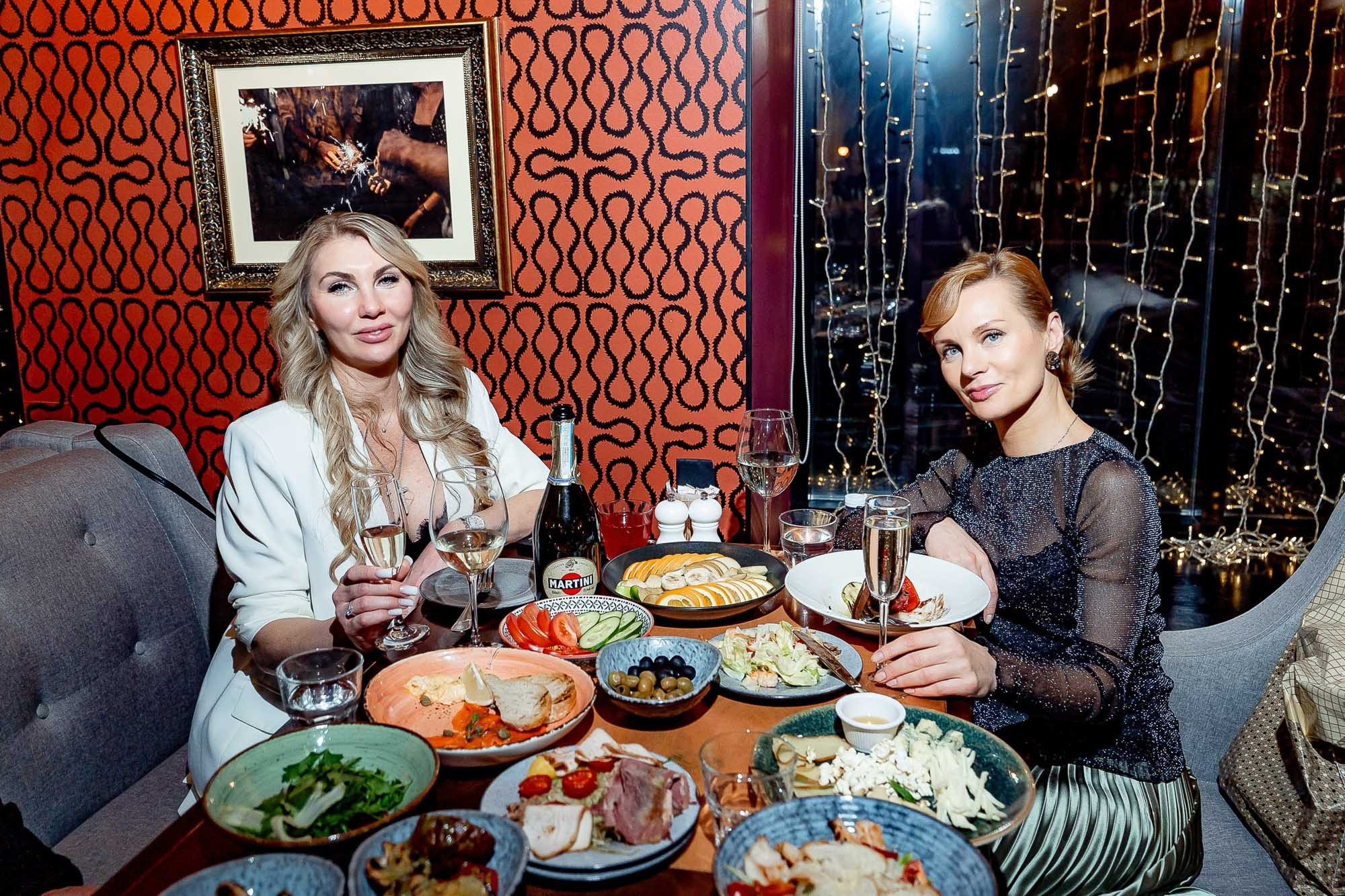 Новый год 2024 в Peoples. Сергей Кошкин. Репортажная и ивент-фотография в Сургуте